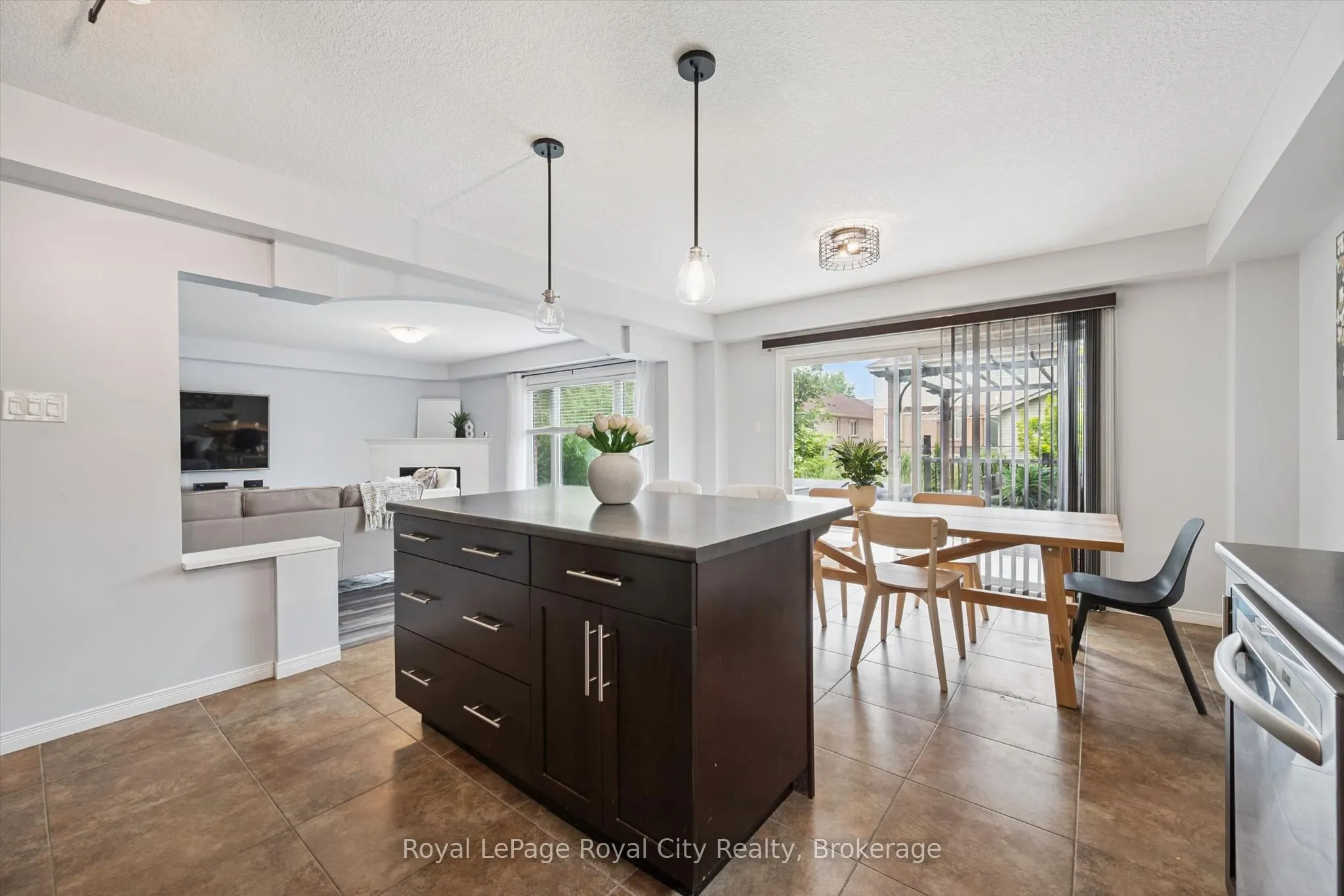138 Flanders Road