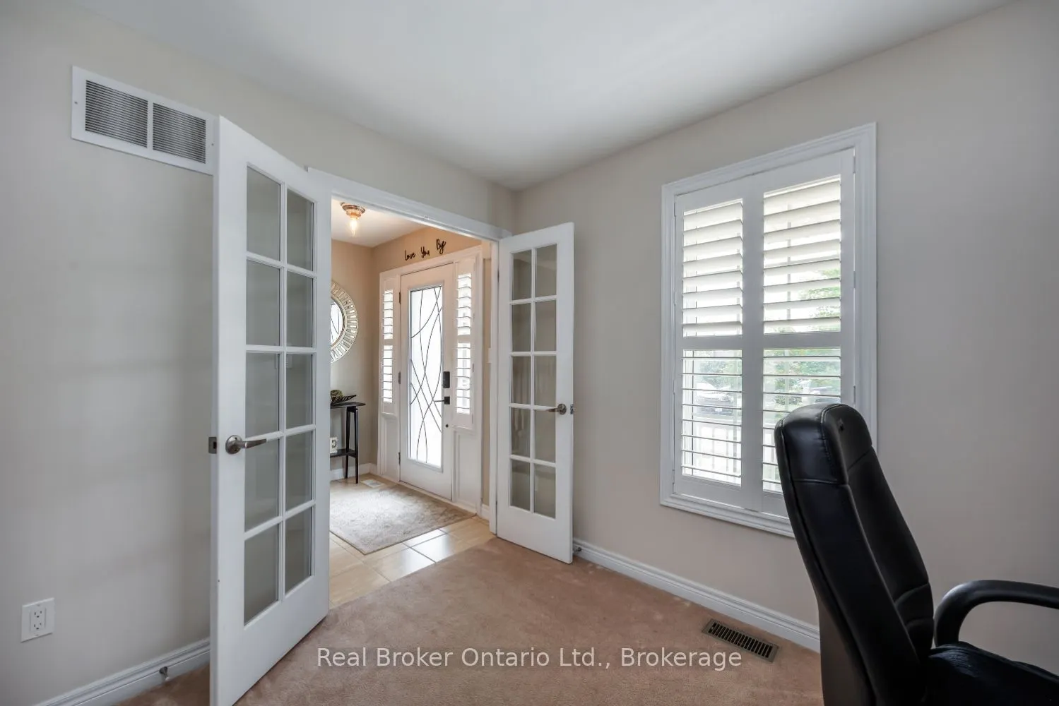 11 Greenaway Circle