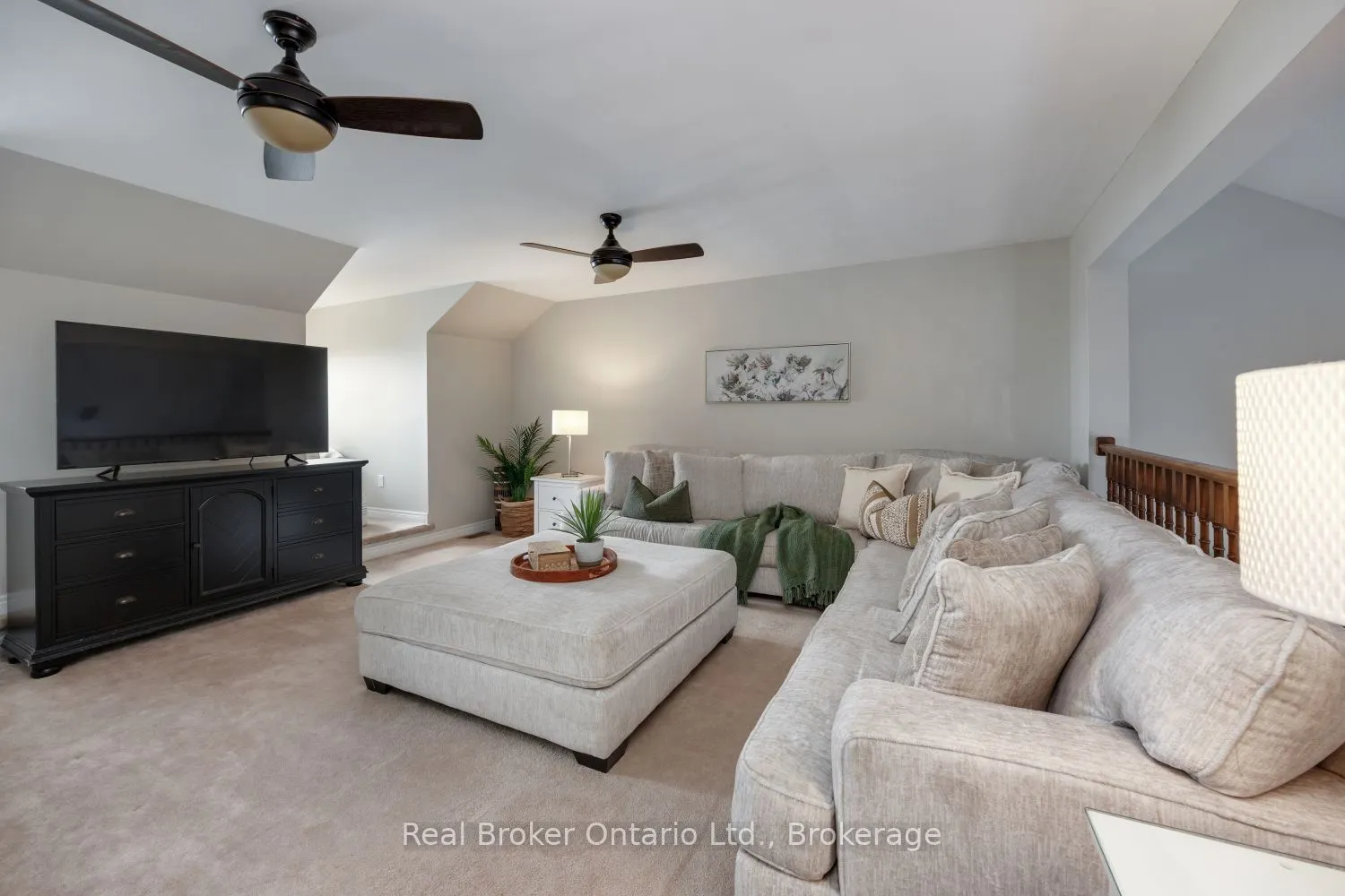 11 Greenaway Circle