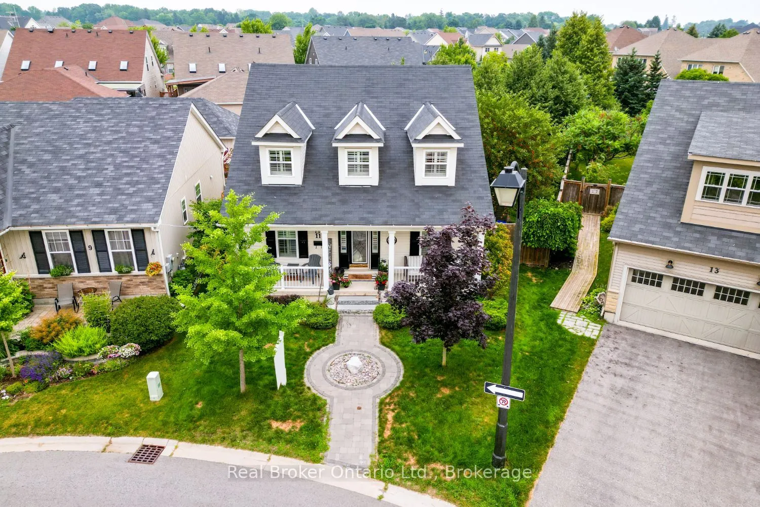11 Greenaway Circle