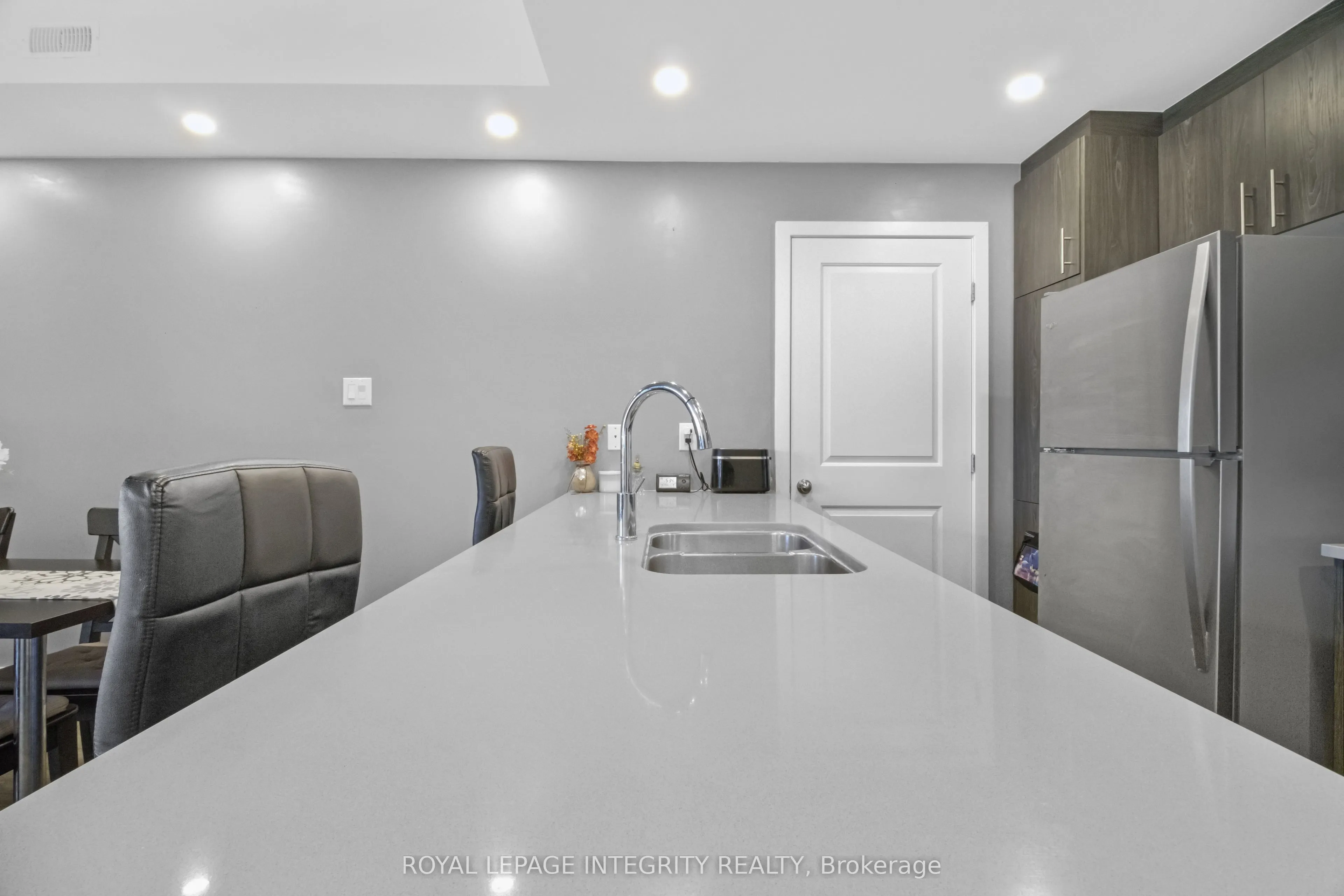 55 Overberg Way #H