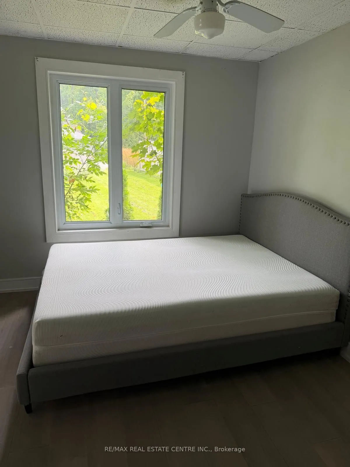 35 Lakeside Avenue
