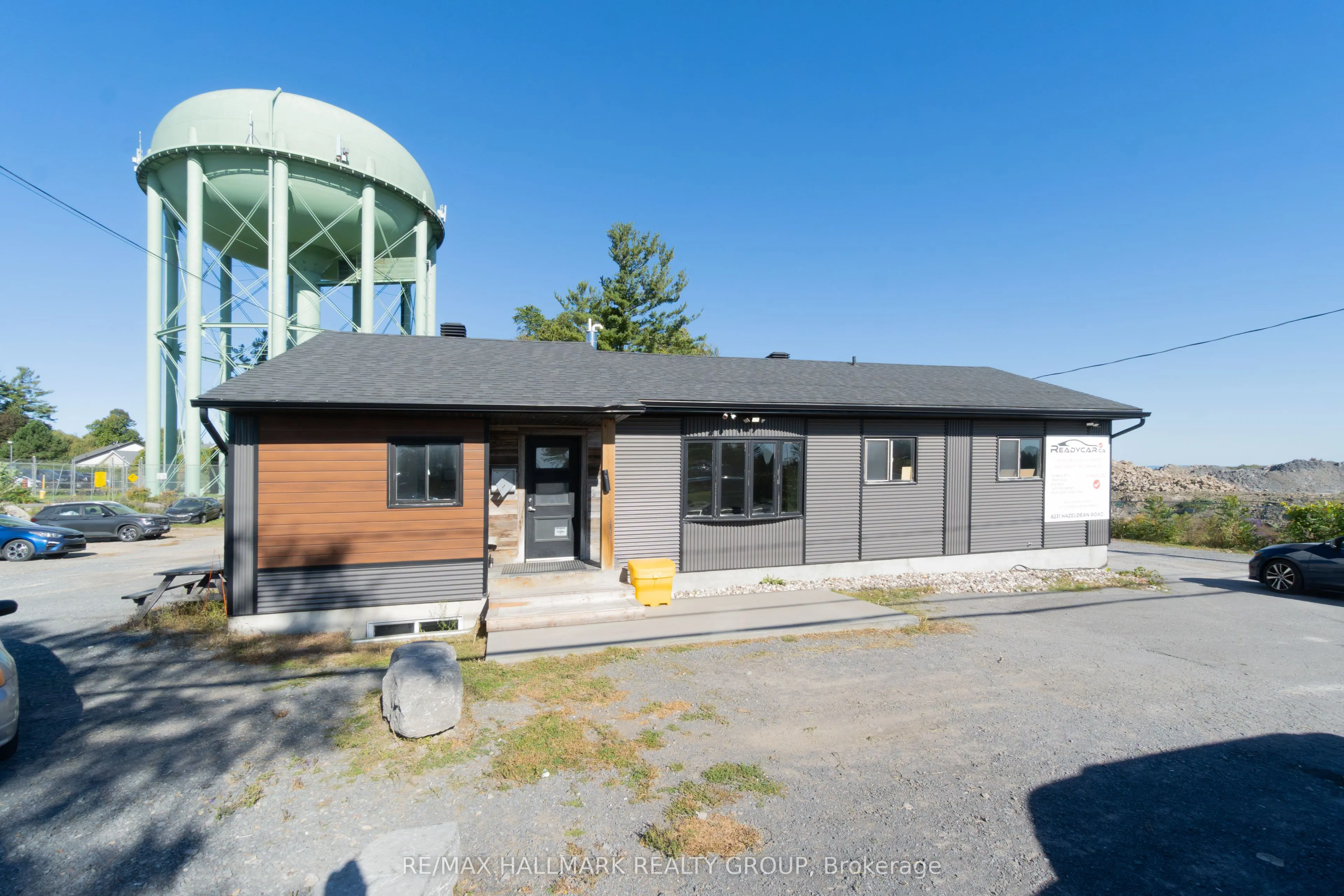 6231 Hazeldean Road