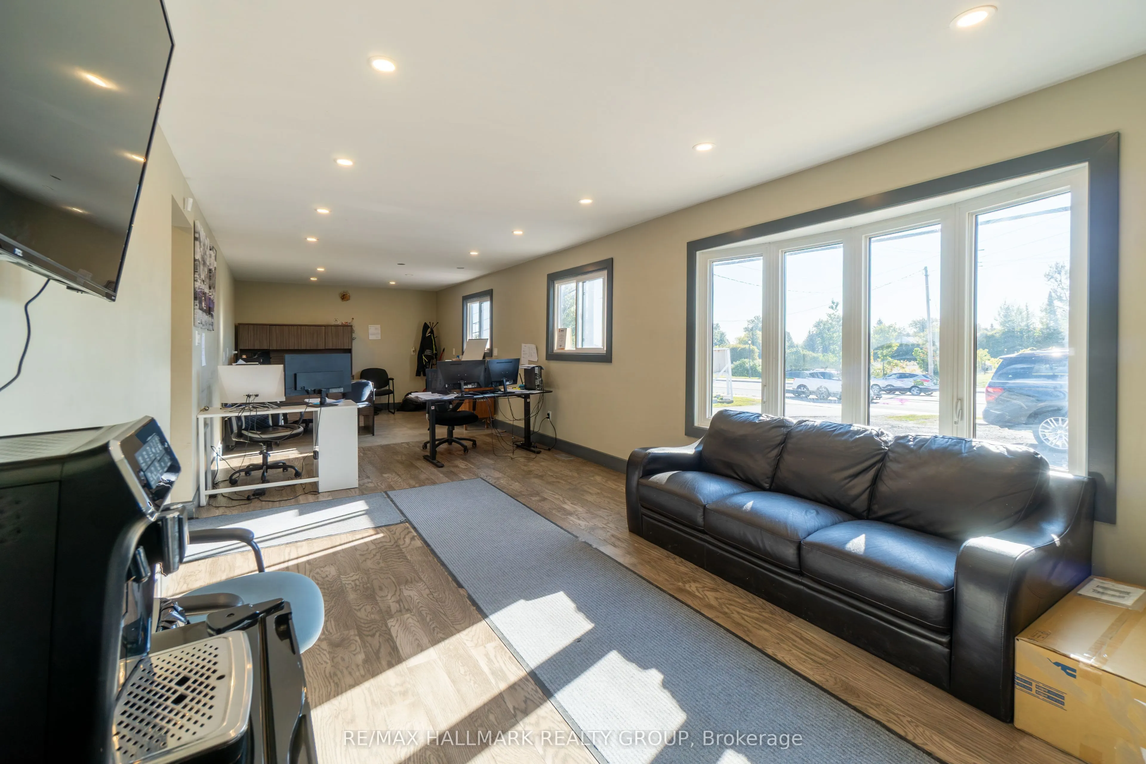 6231 Hazeldean Road