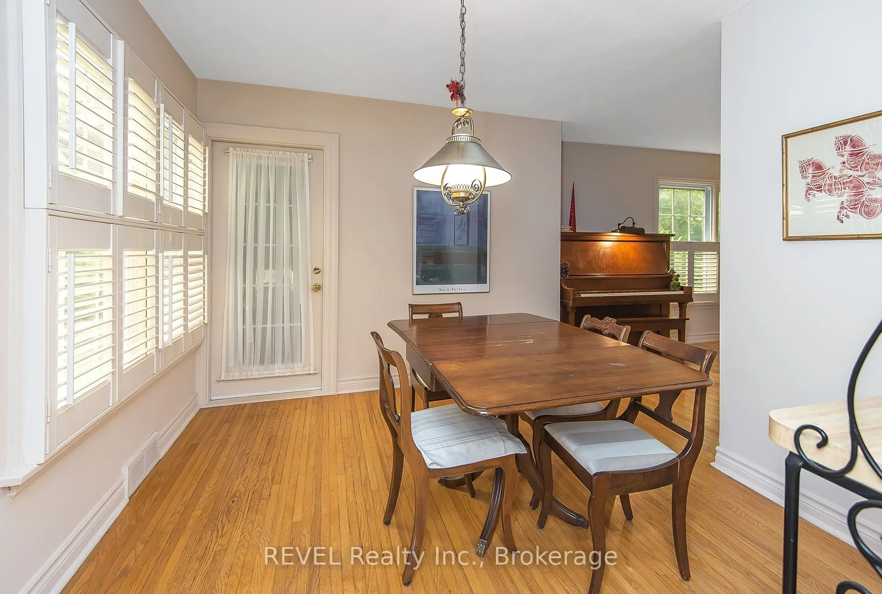 113 St. Paul Crescent