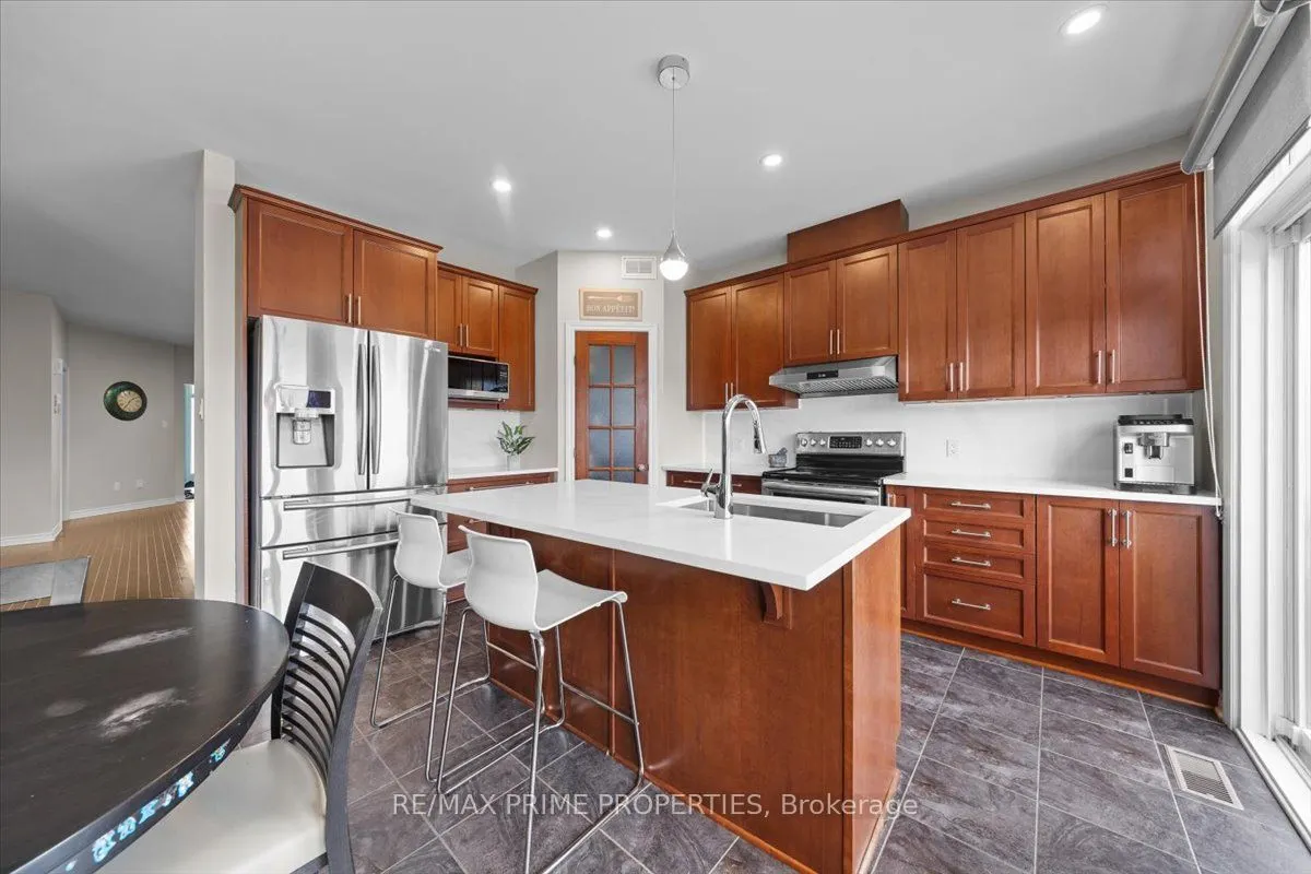 816 Azure Street