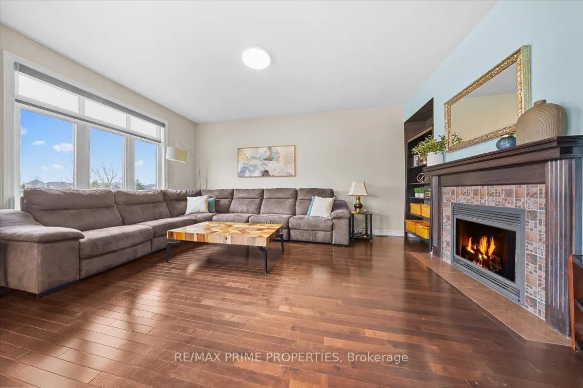 816 Azure Street