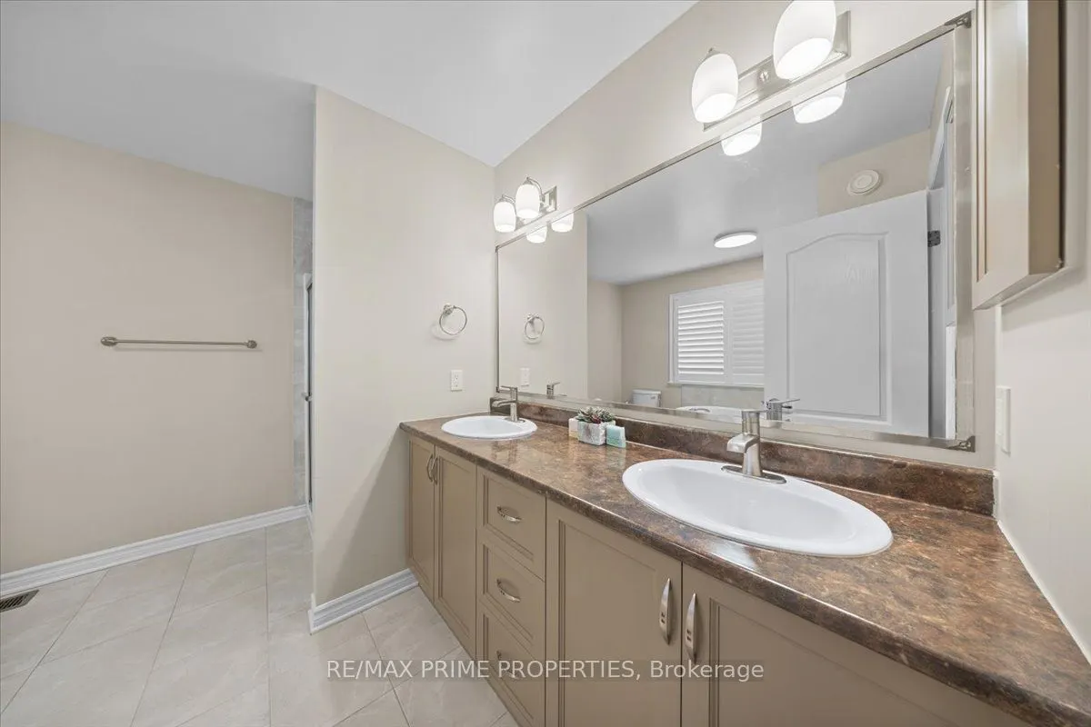 816 Azure Street