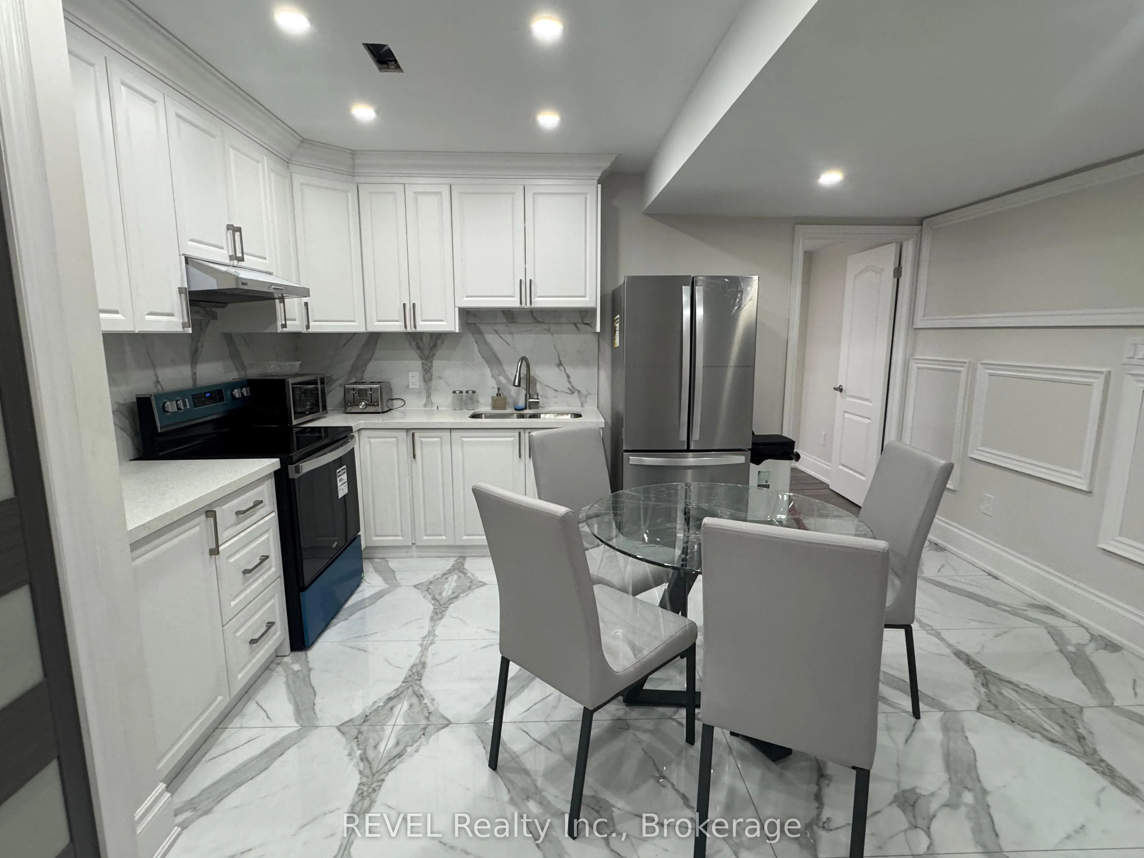 8619 Chickory Trail
