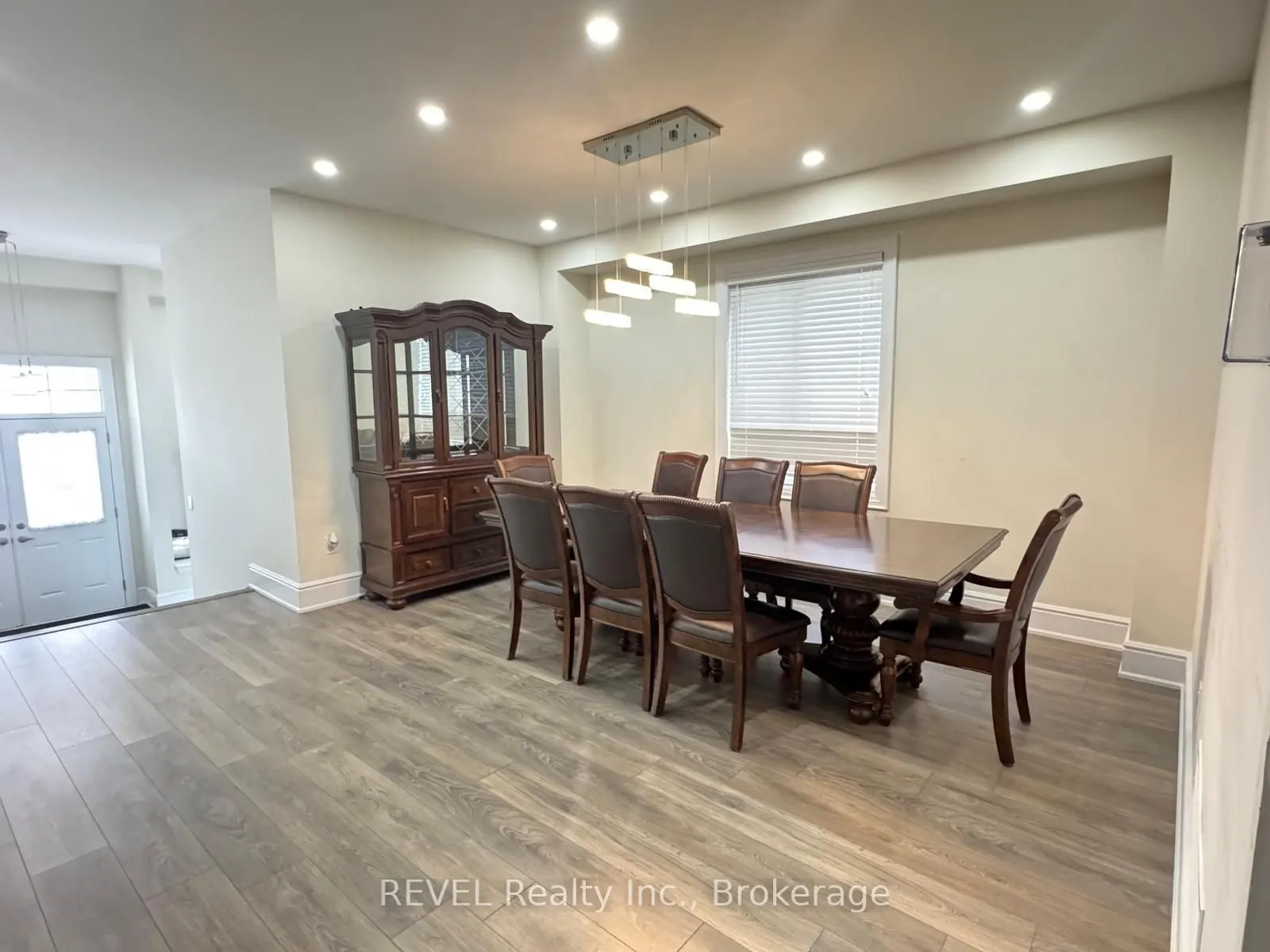 8619 Chickory Trail