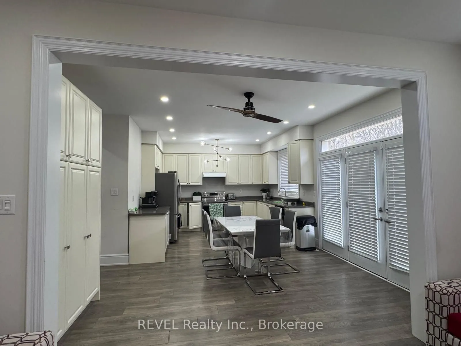 8619 Chickory Trail