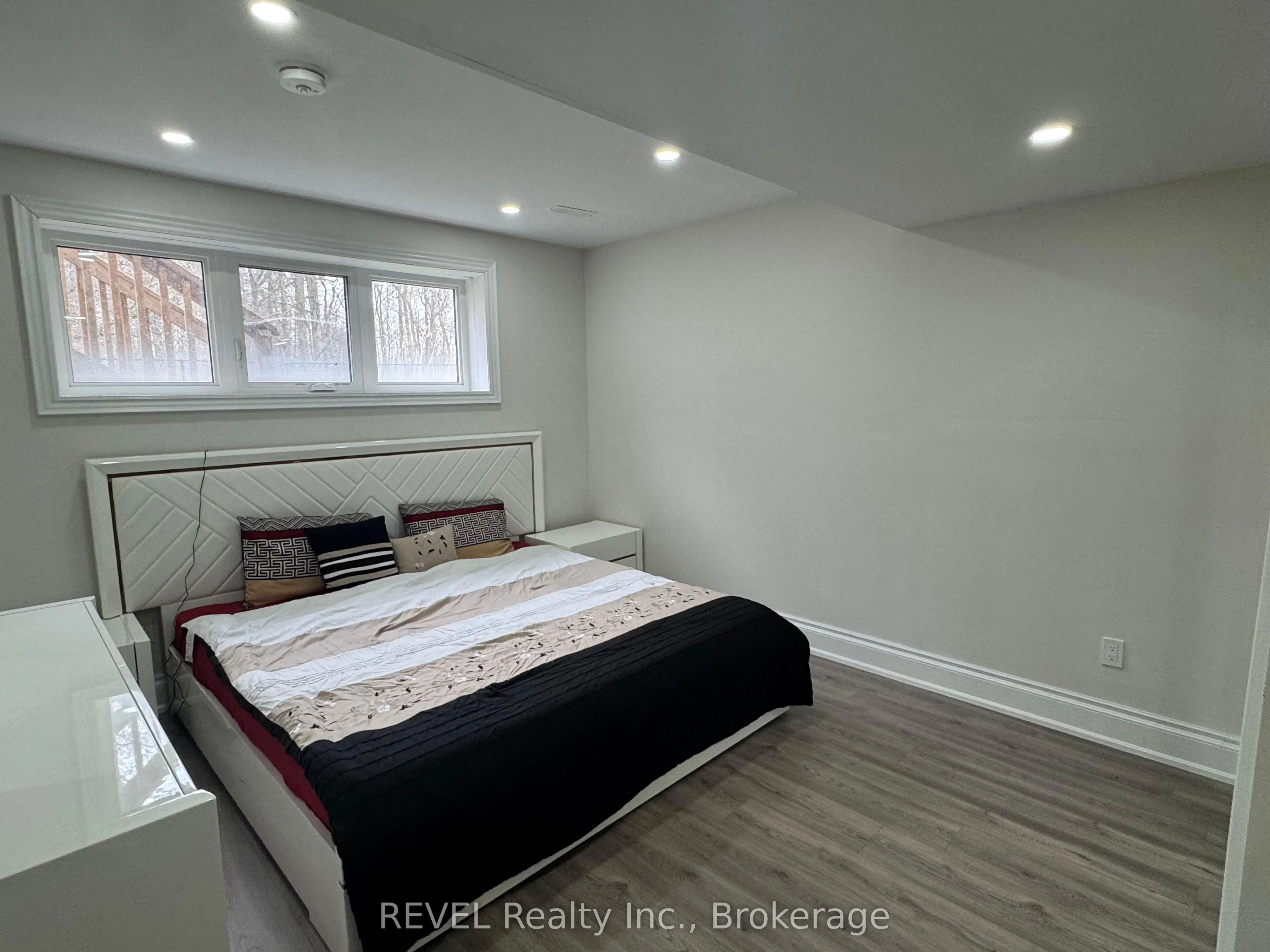 8619 Chickory Trail
