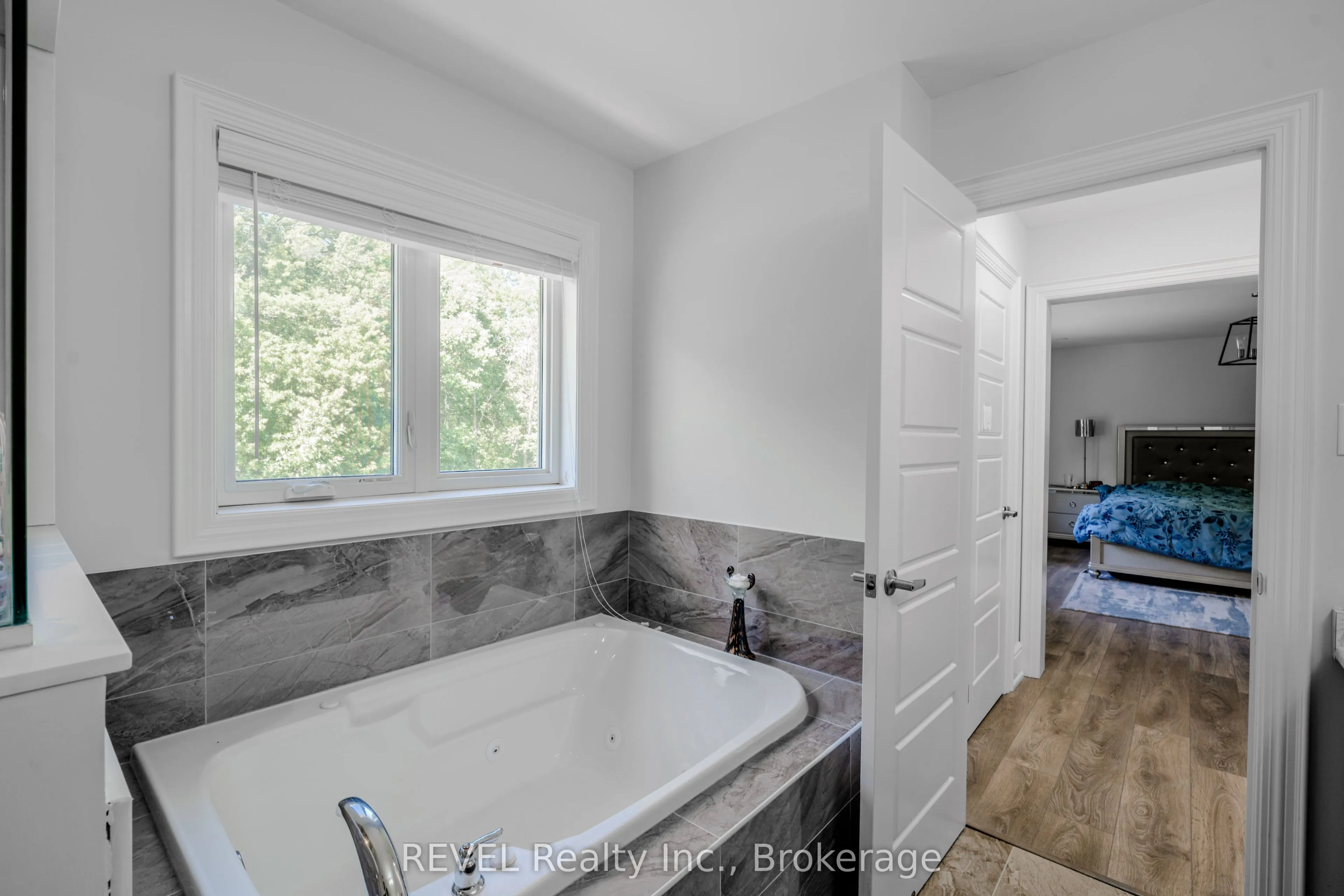 8619 Chickory Trail