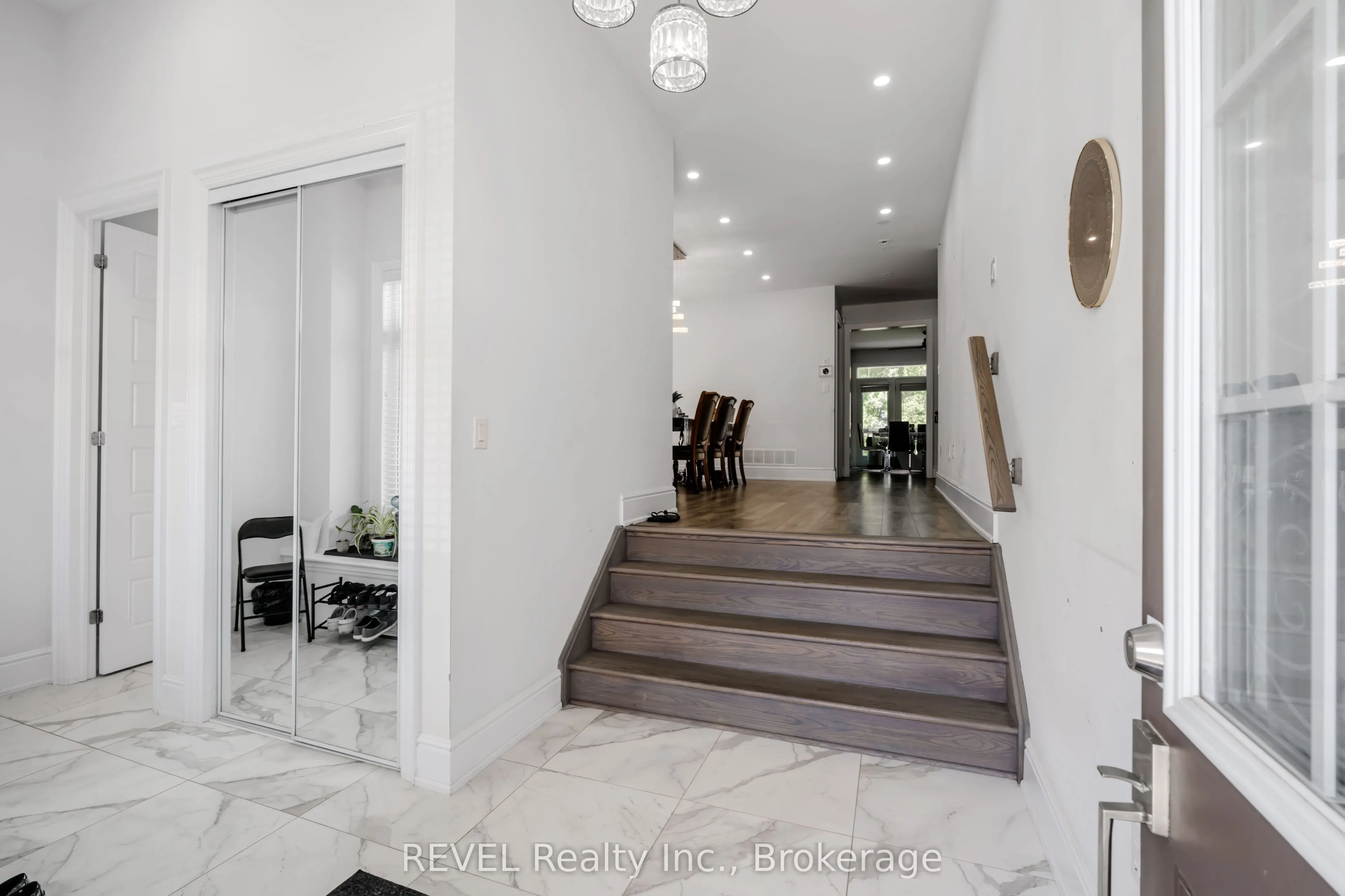 8619 Chickory Trail