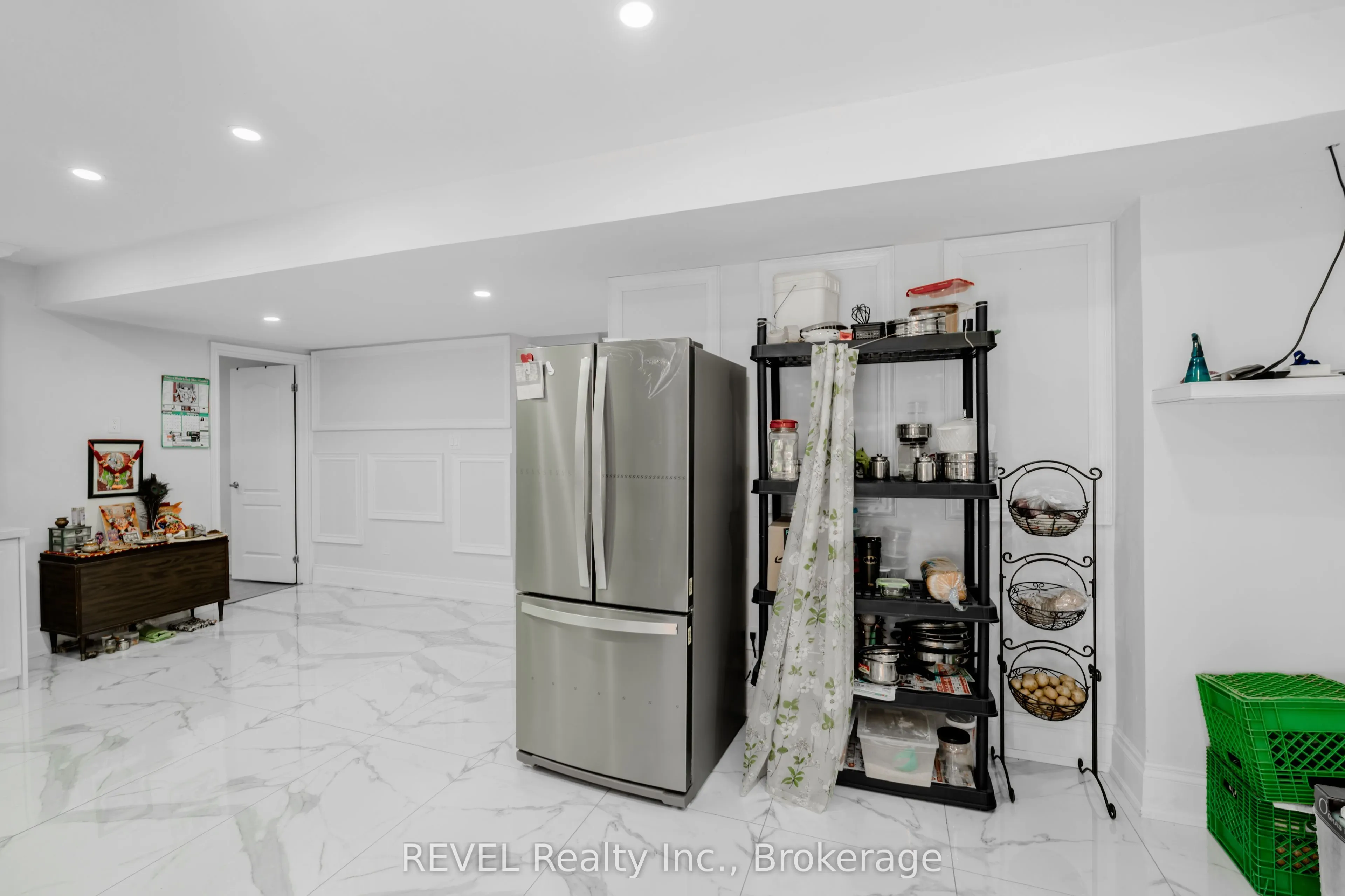 8619 Chickory Trail
