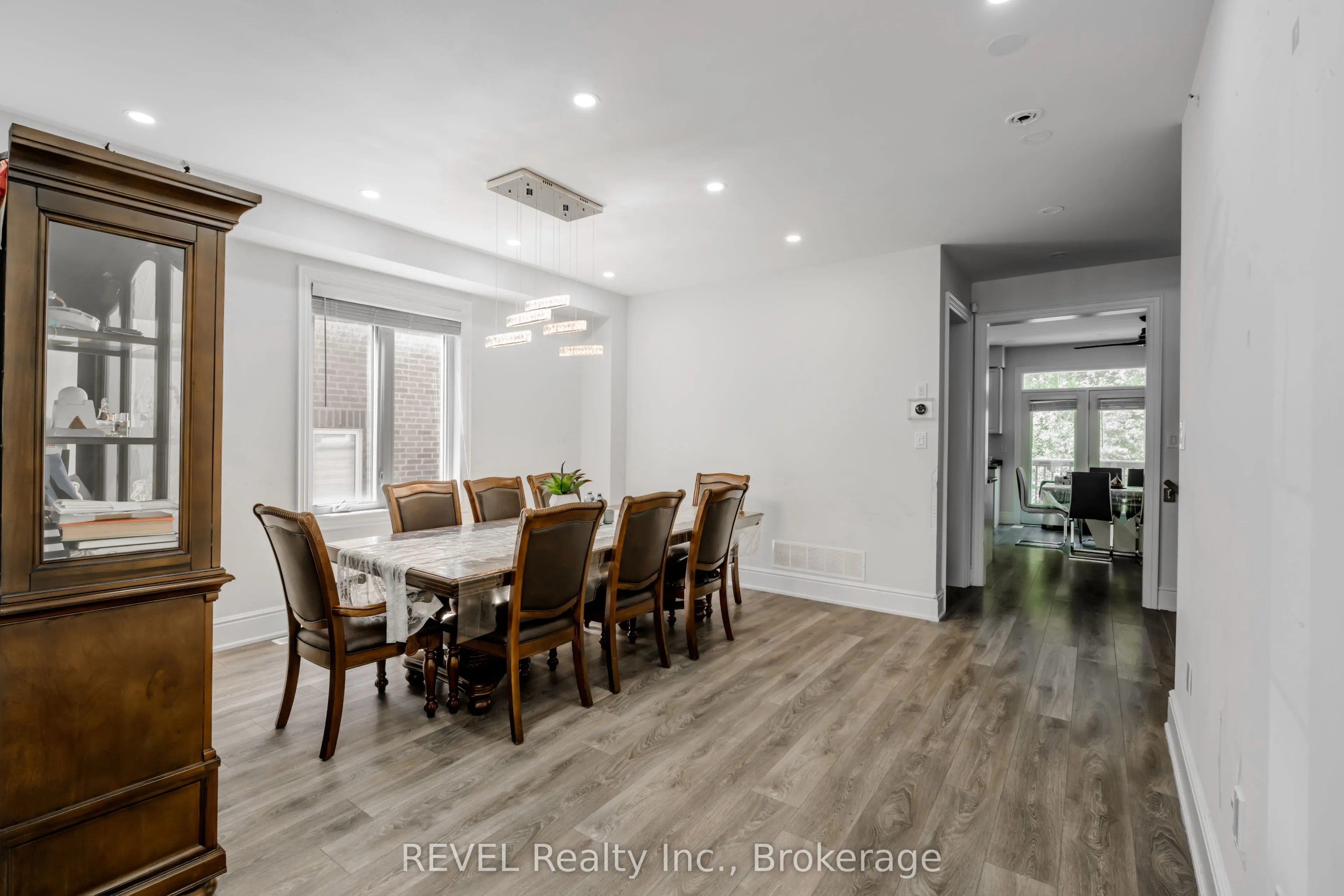 8619 Chickory Trail