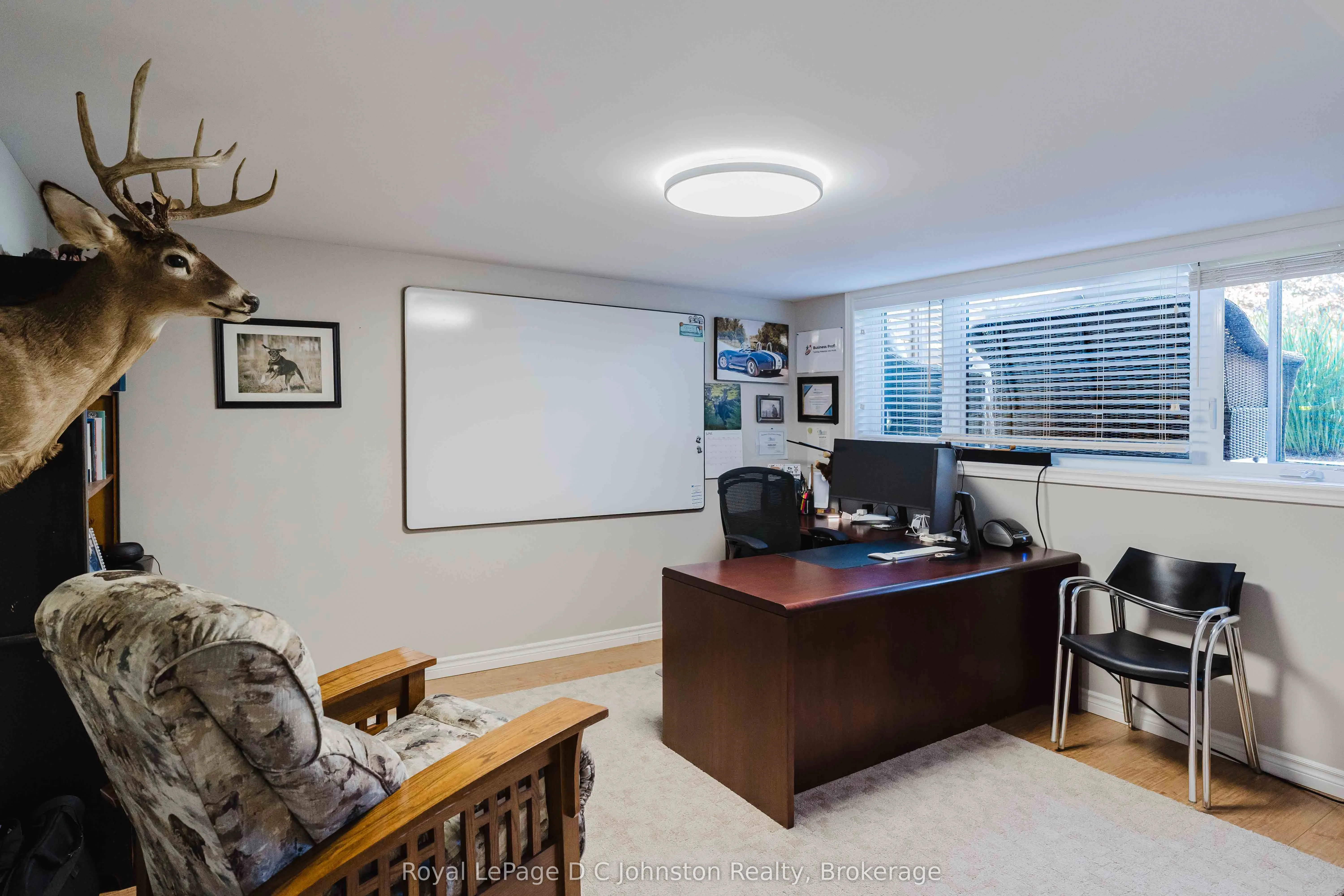 126 5th Avenue E