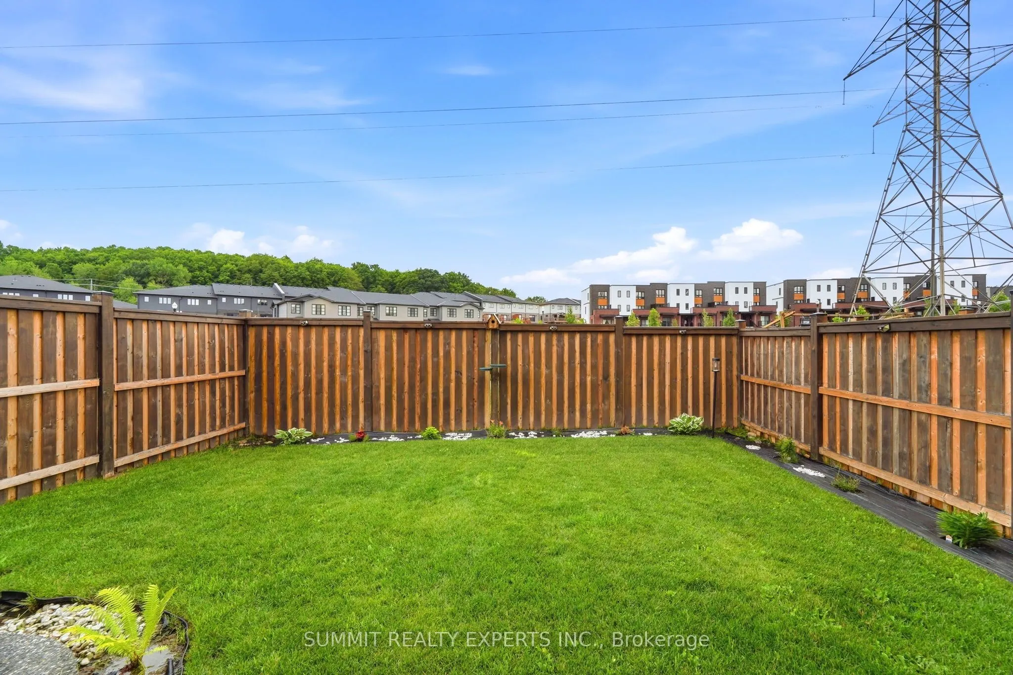 935 Chapel Hill Court