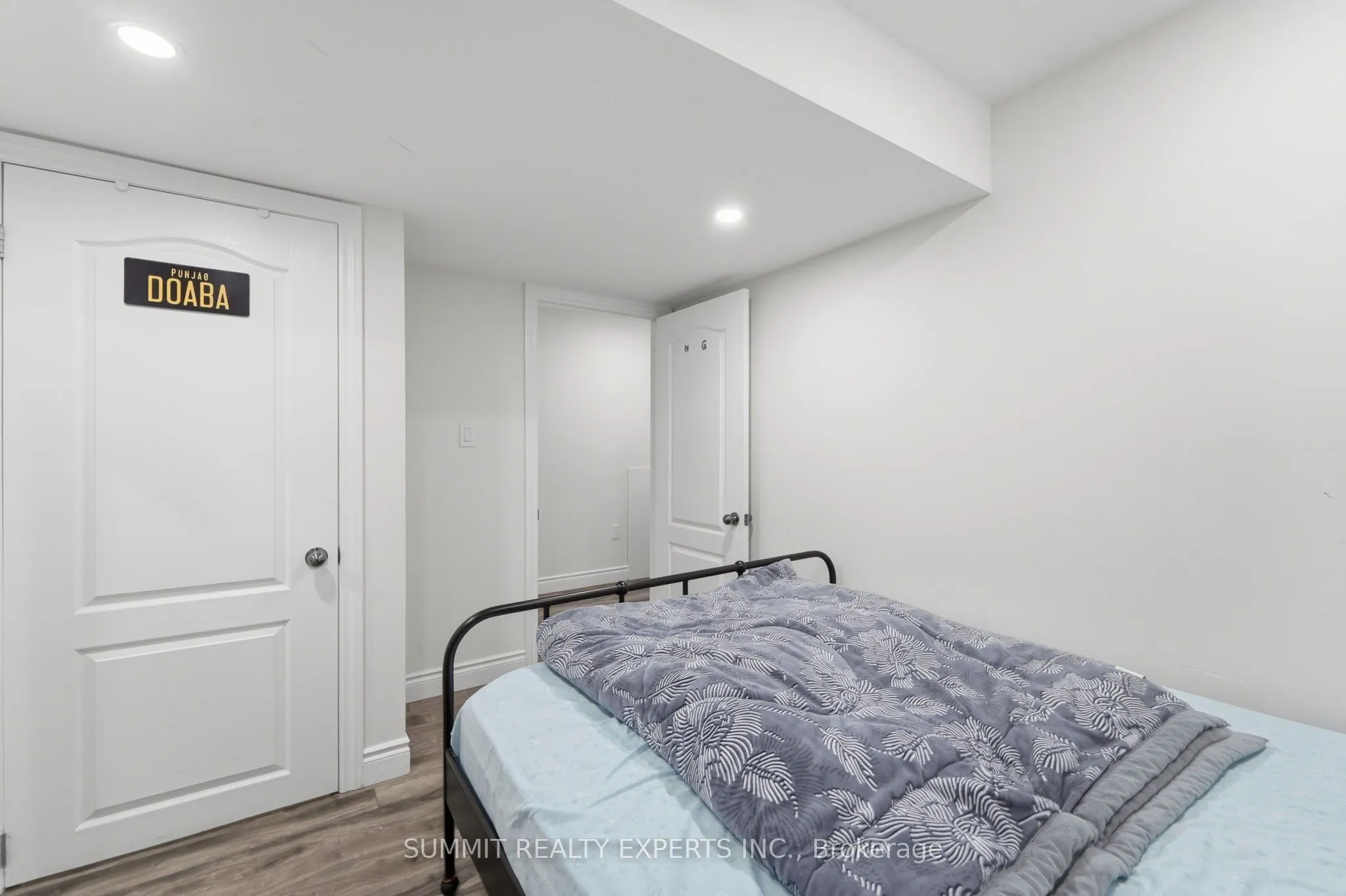 935 Chapel Hill Court