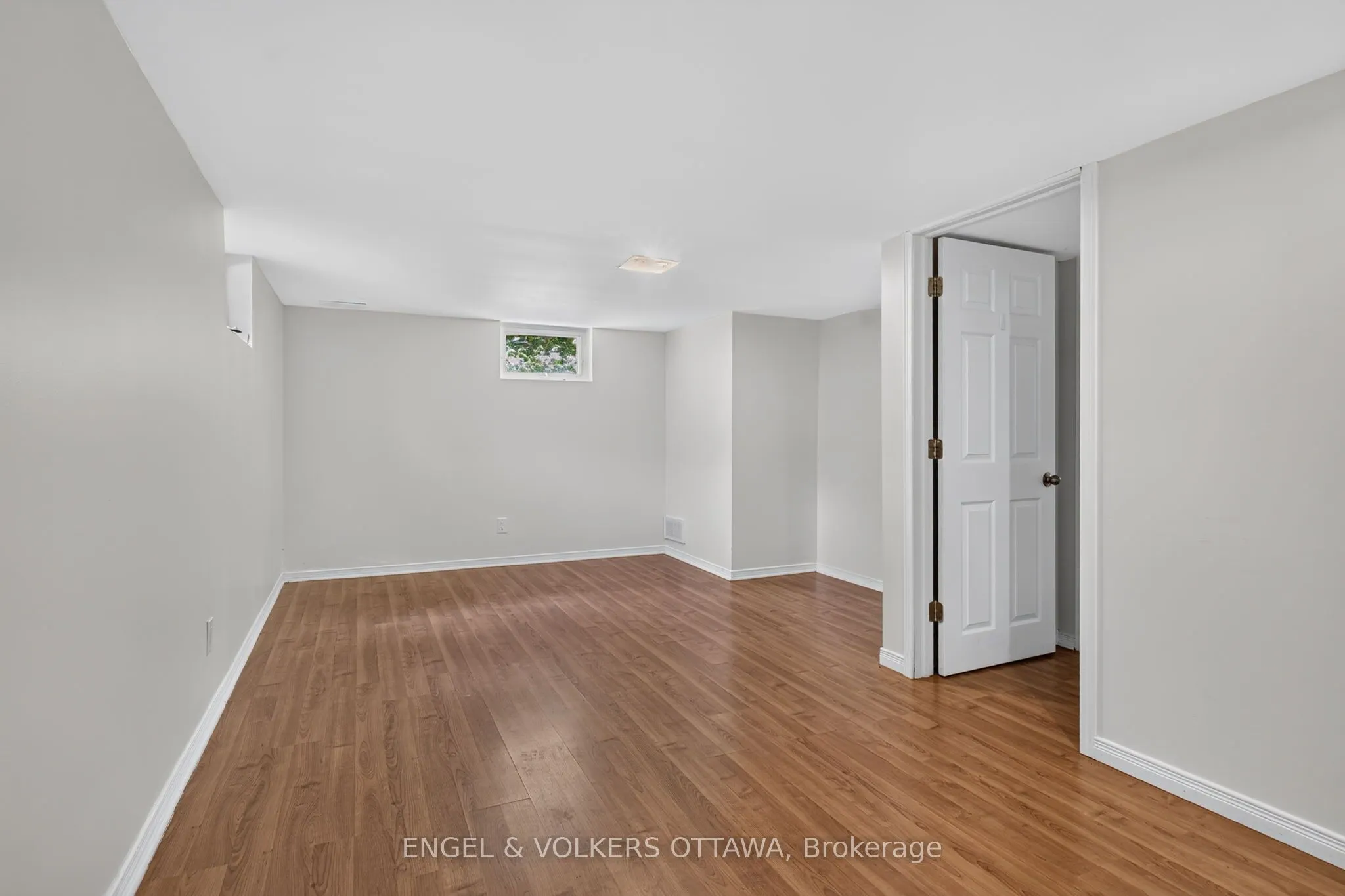 2445 Alta Vista Drive