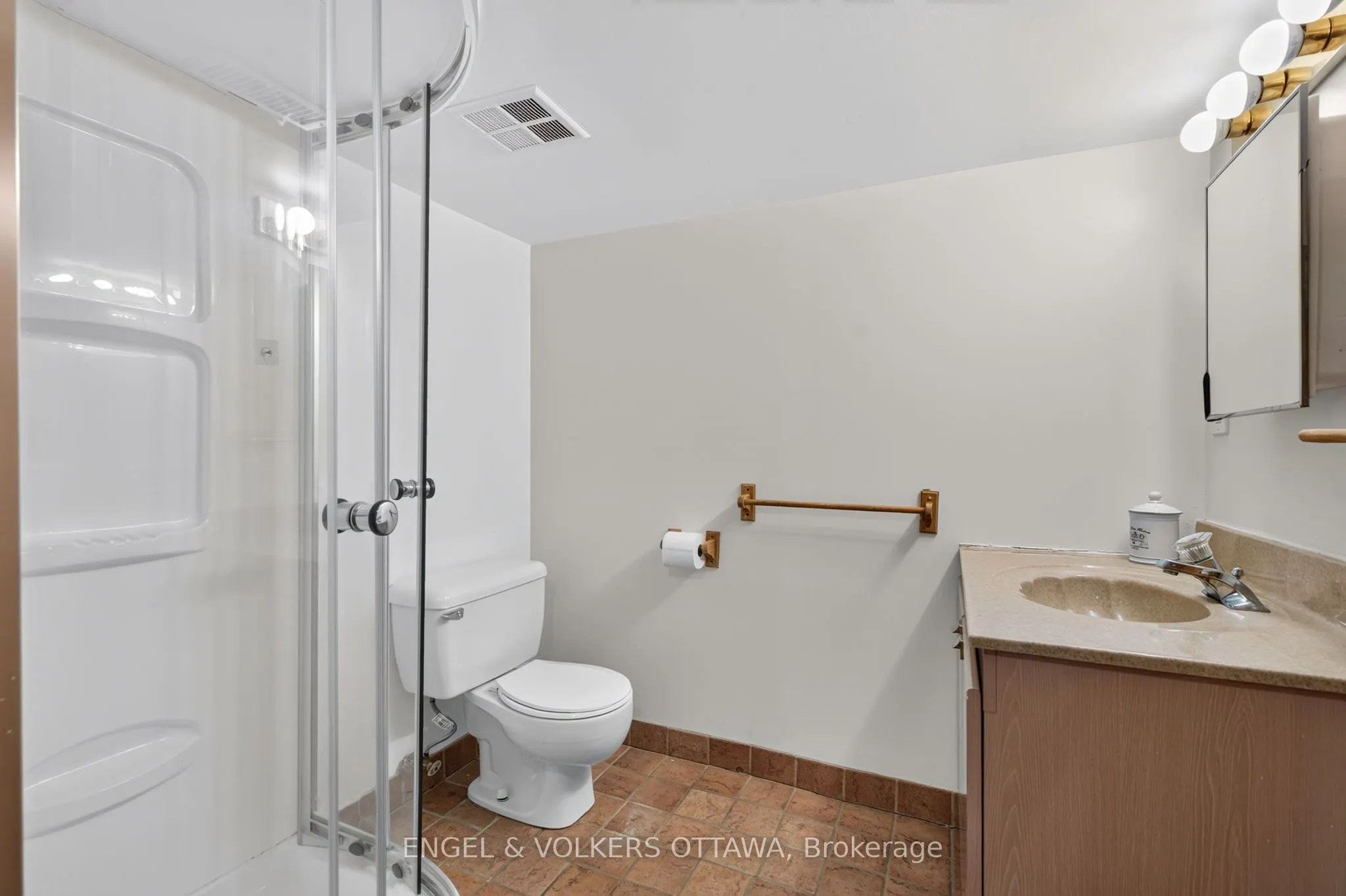 2445 Alta Vista Drive