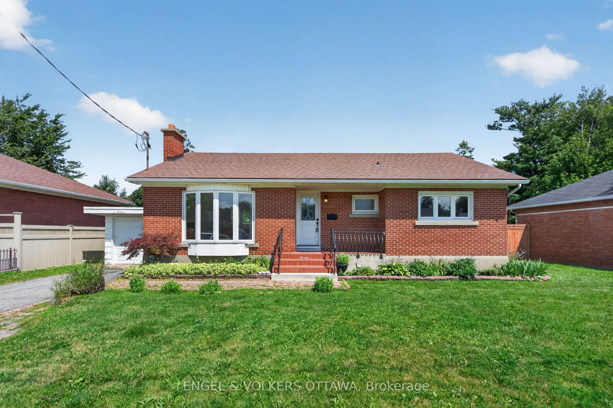 2439 Alta Vista Drive