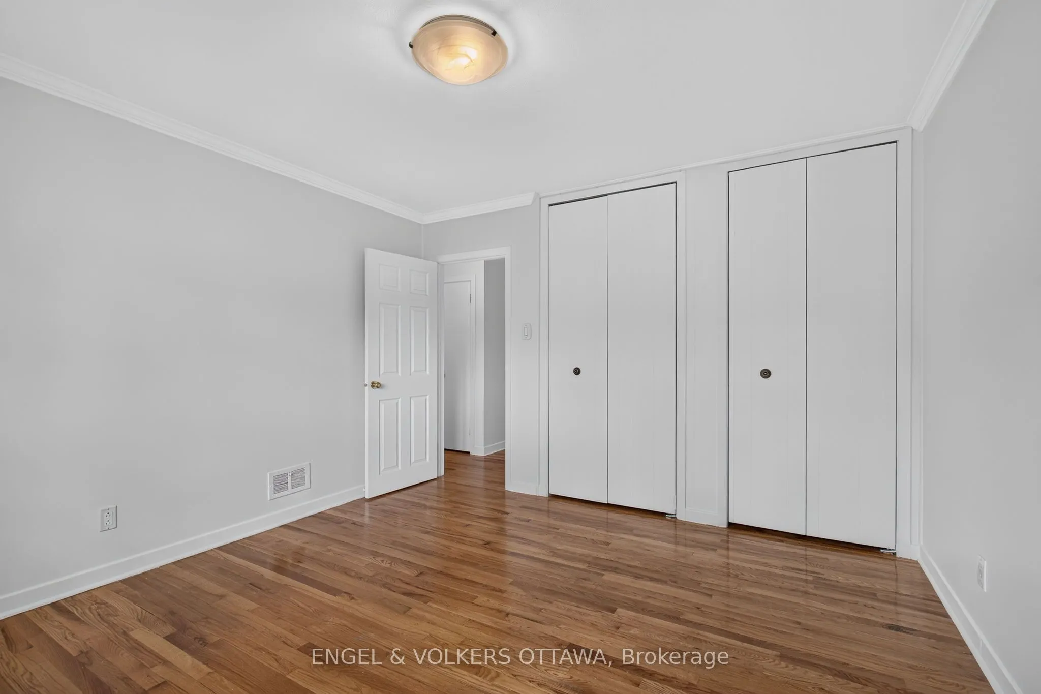 2439 Alta Vista Drive