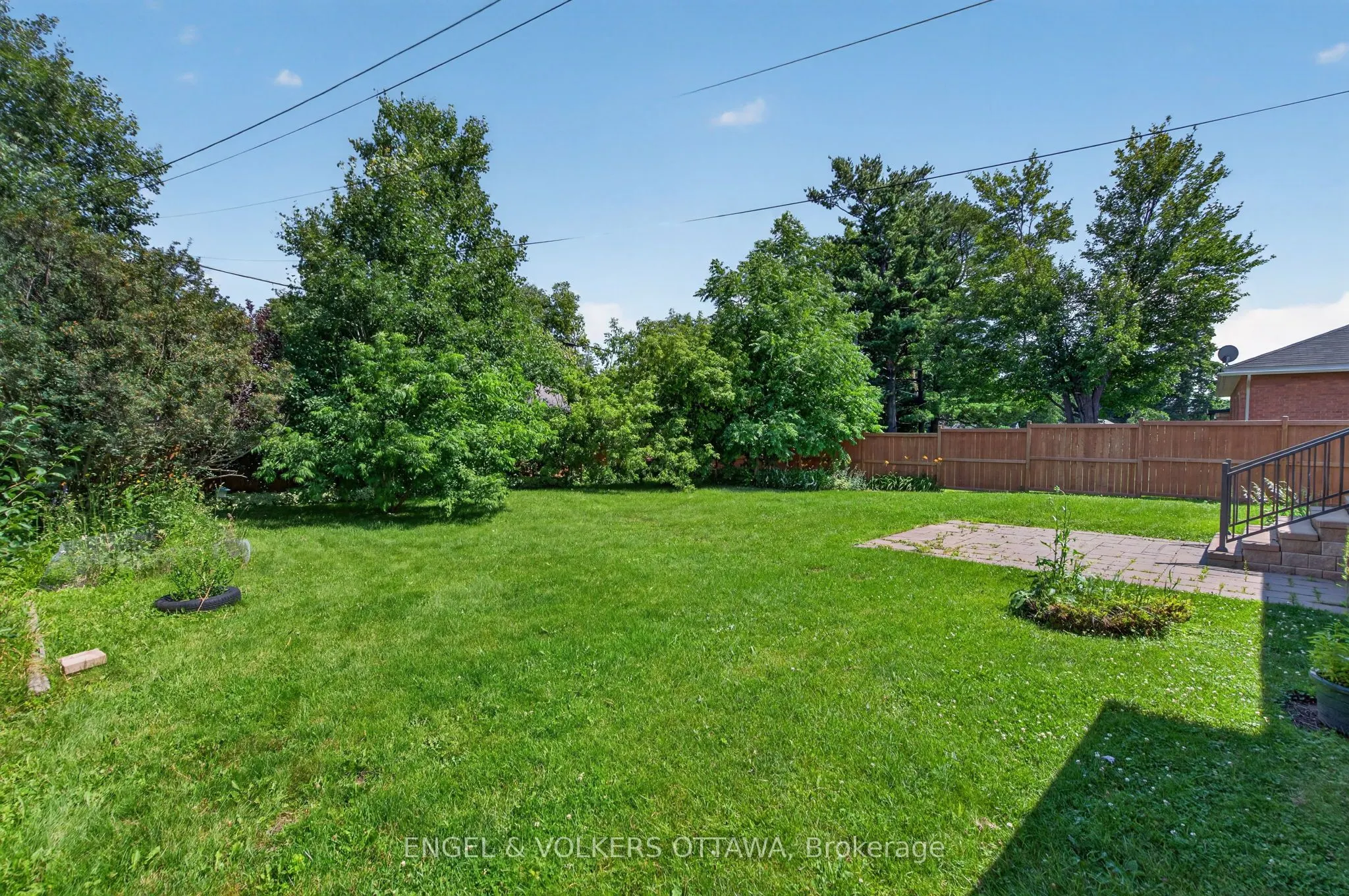2439 Alta Vista Drive