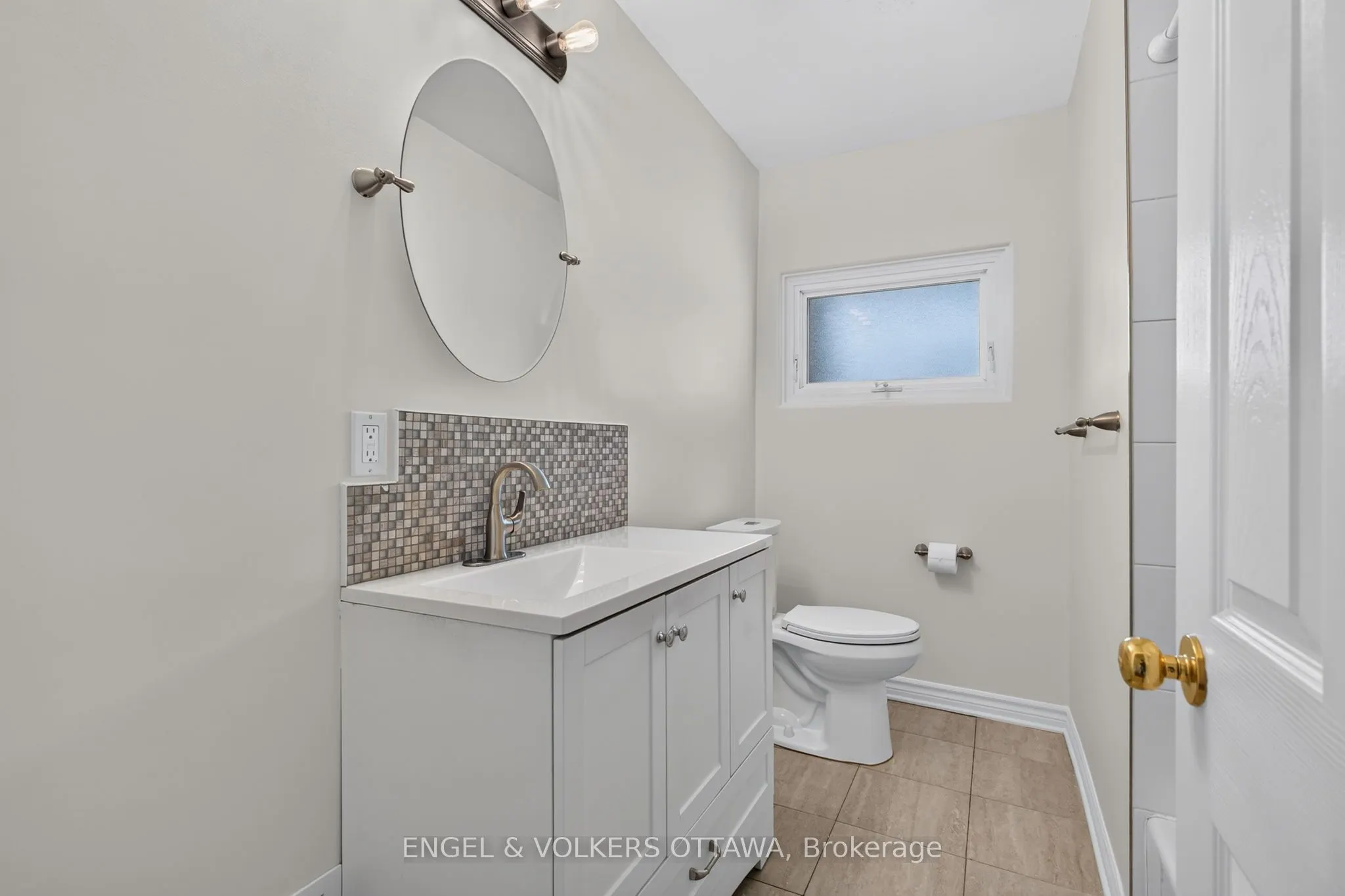 2439 Alta Vista Drive