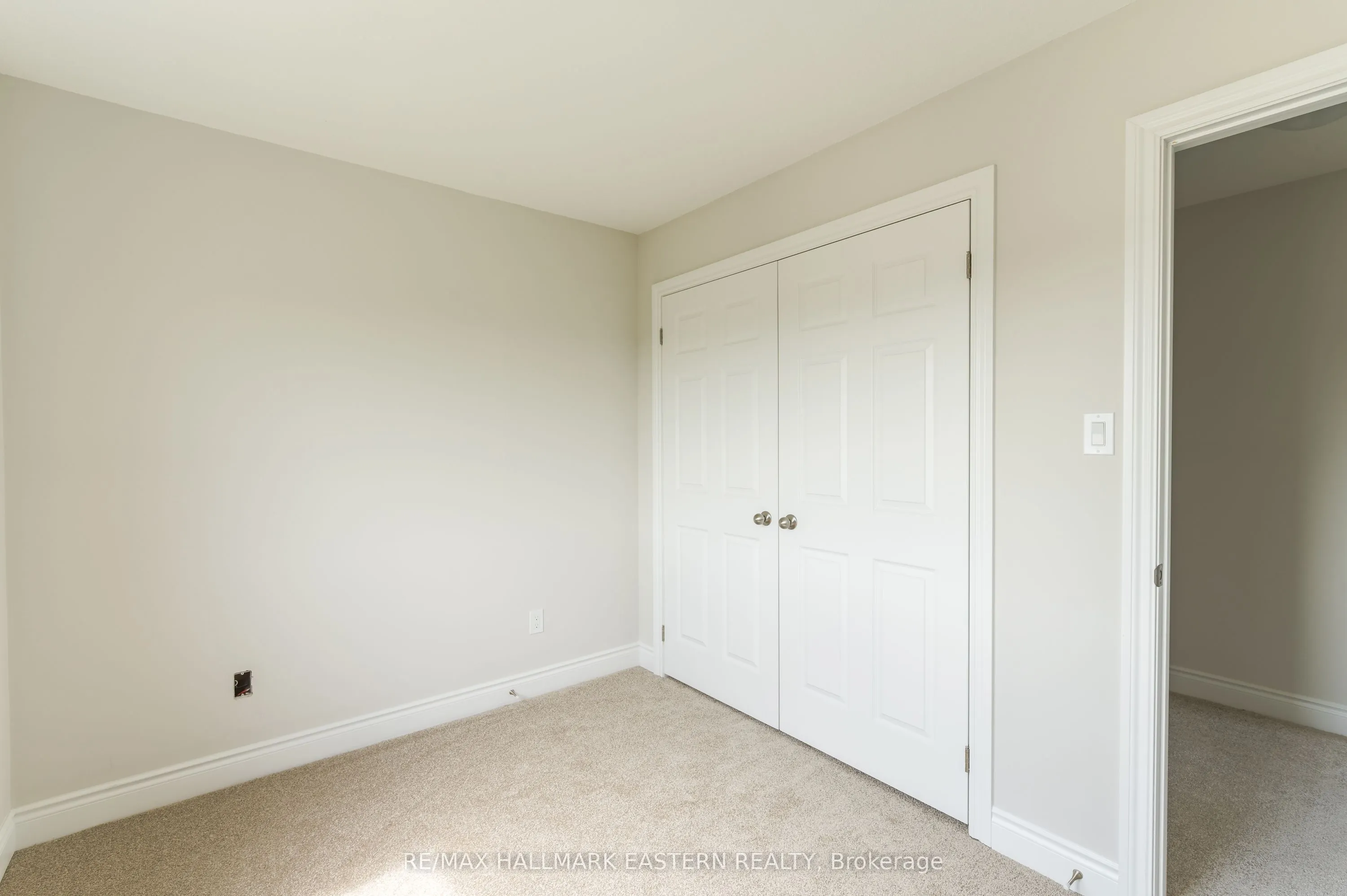 35 COLDBROOK Drive