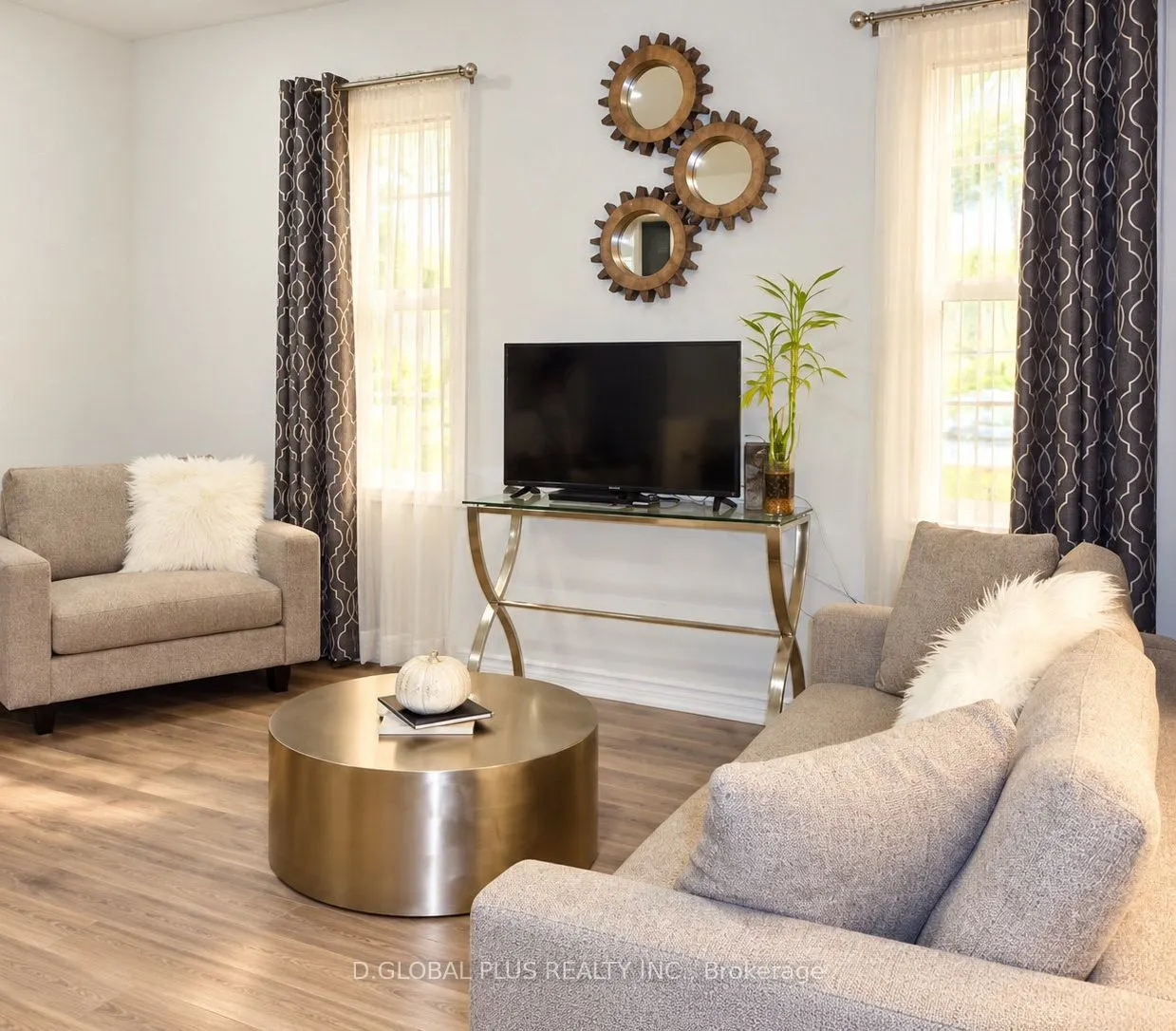 30 Mockingbird Lane #24