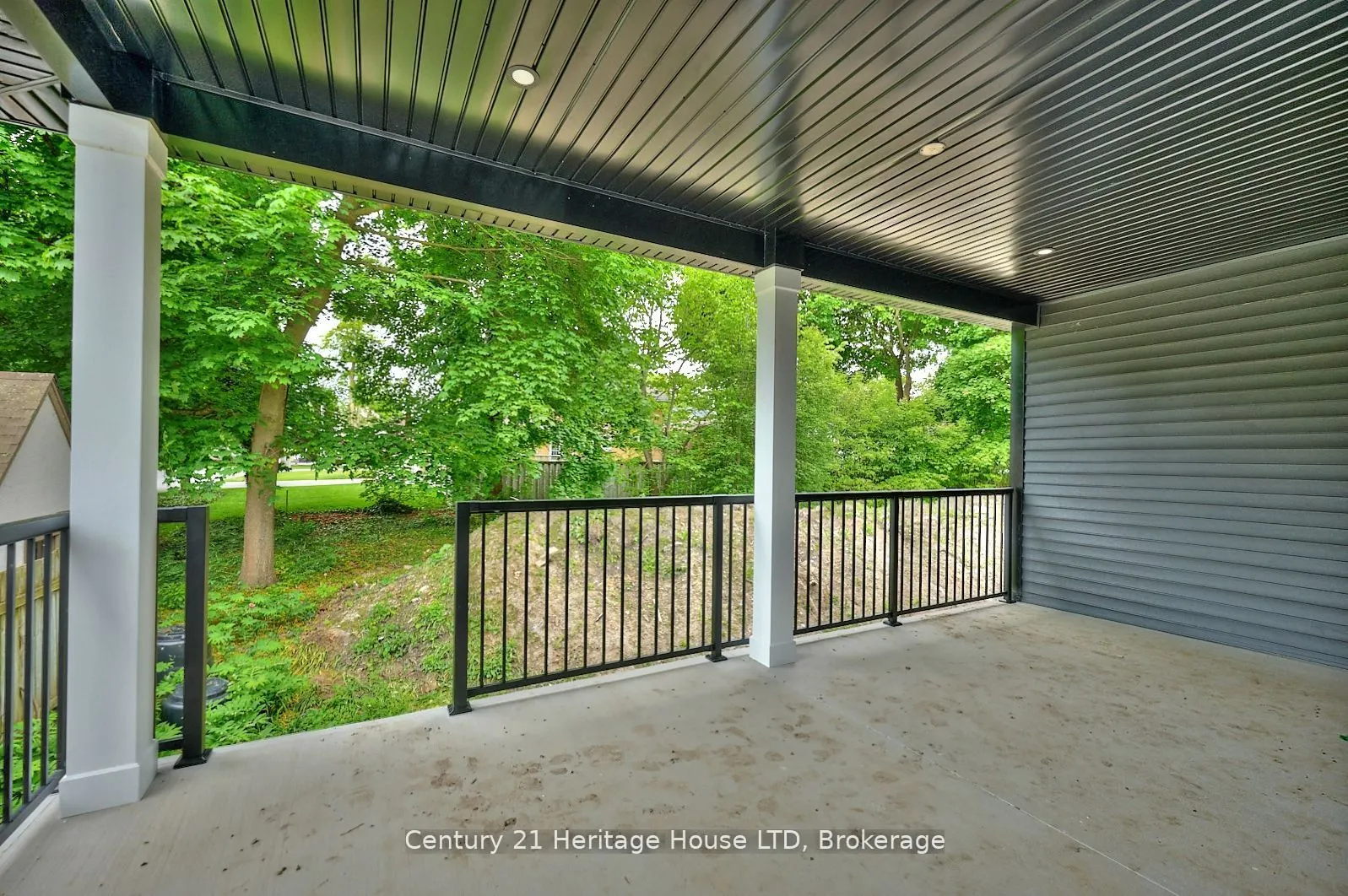 336 Sugarloaf Street