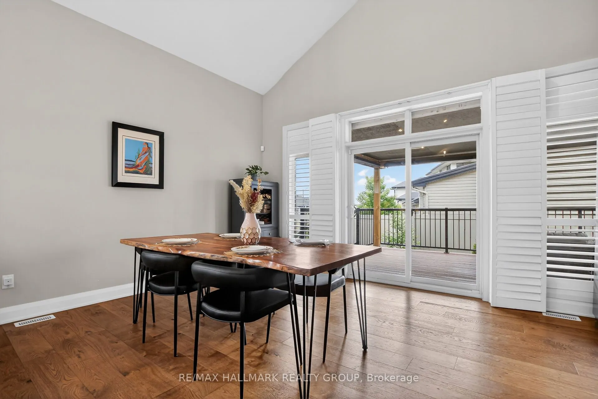 341 Serenade Crescent