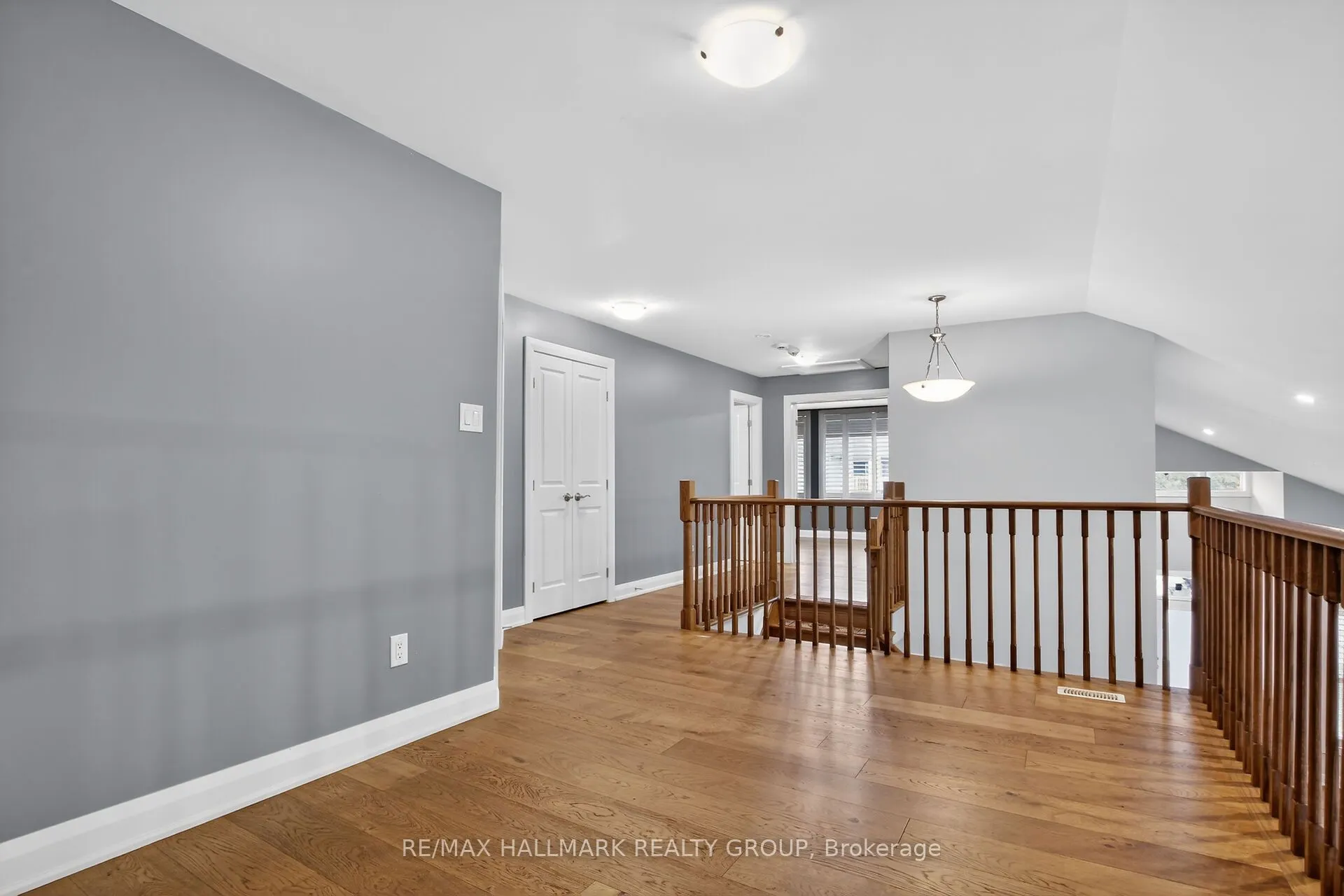 341 Serenade Crescent