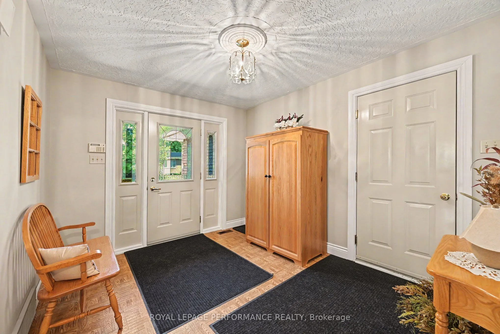 1401 Holy Cross Boulevard