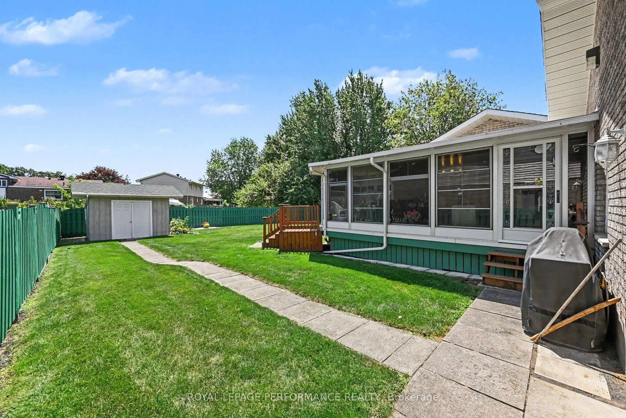 1401 Holy Cross Boulevard