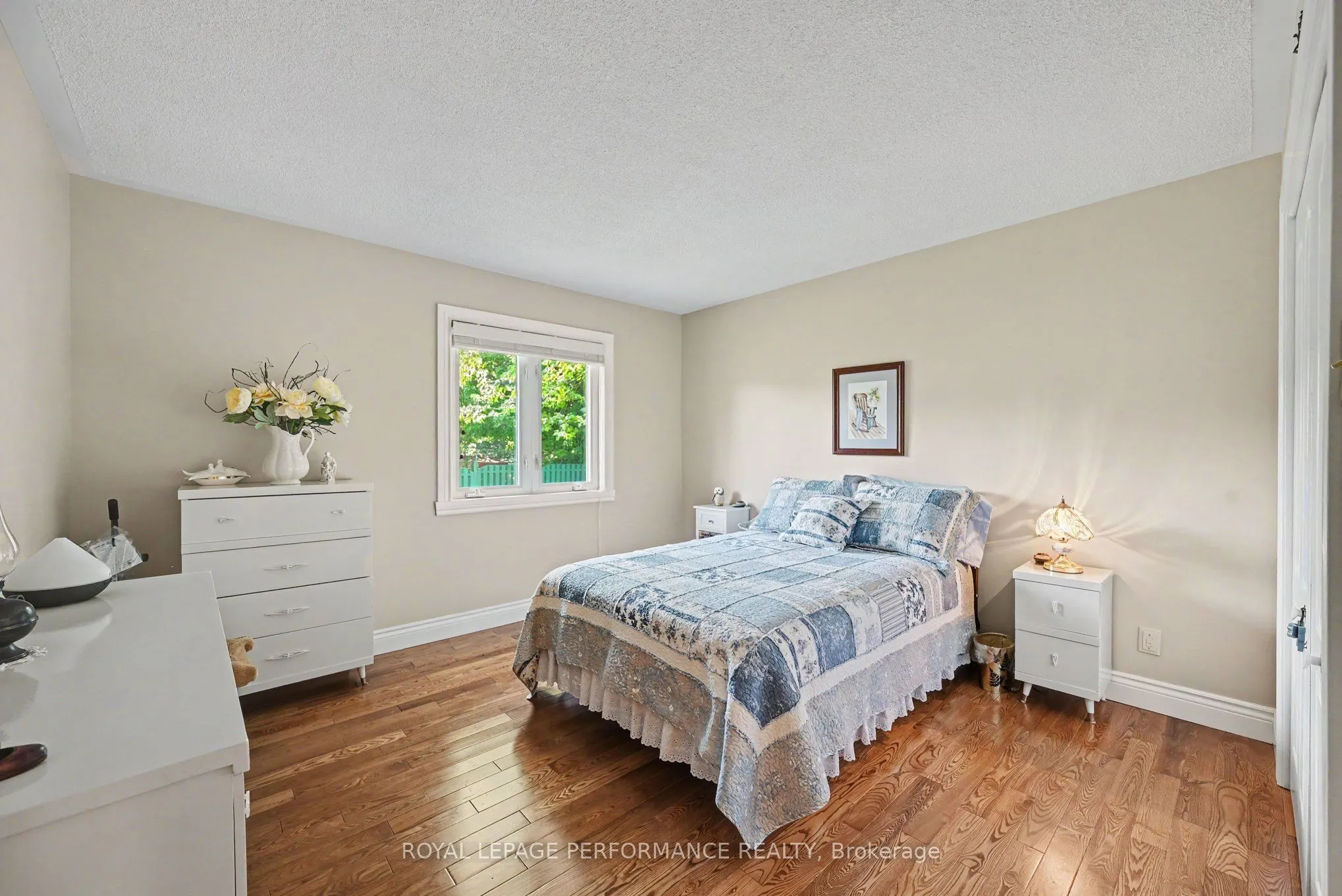 1401 Holy Cross Boulevard