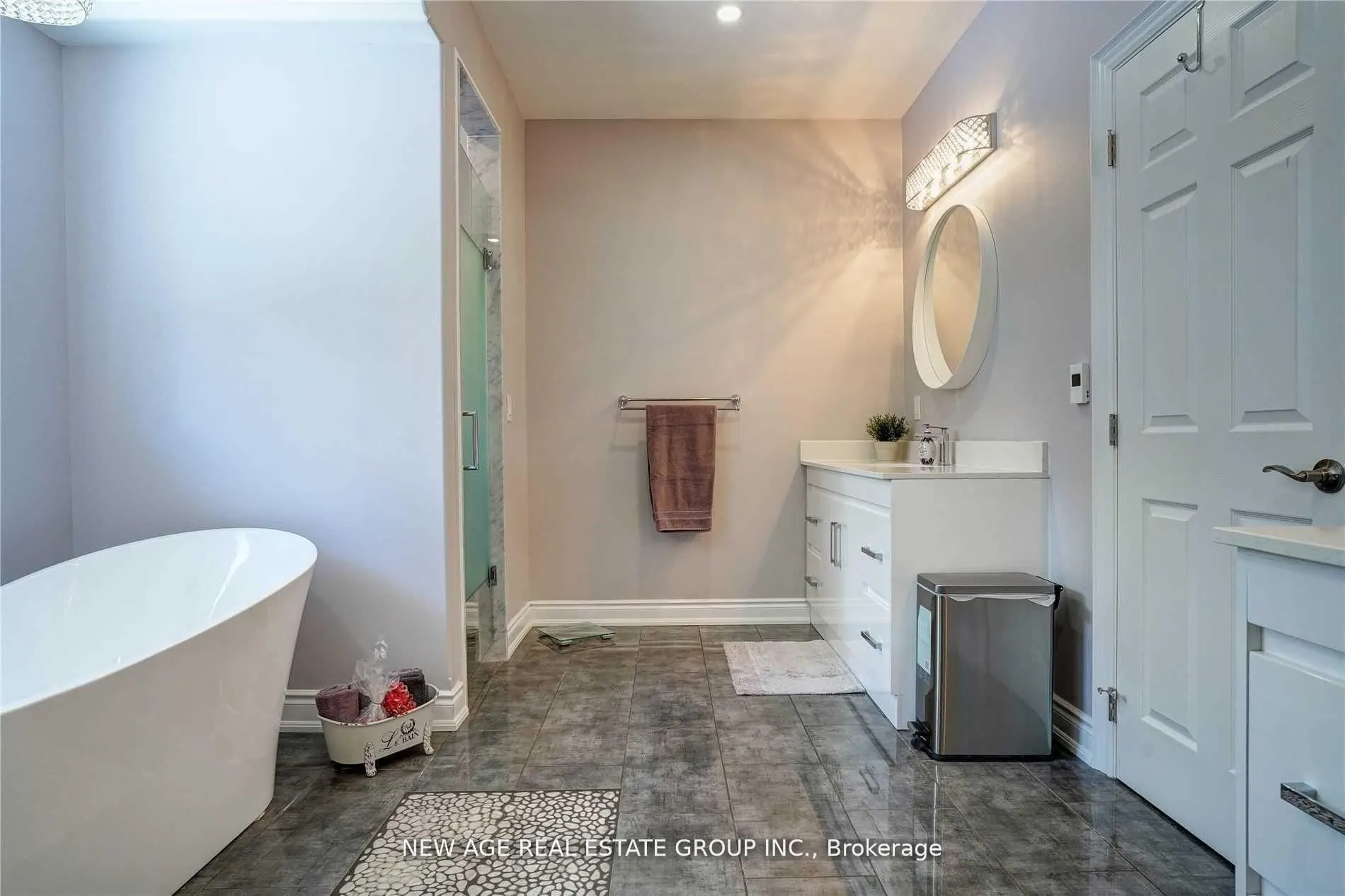 9031 Sideroad 17