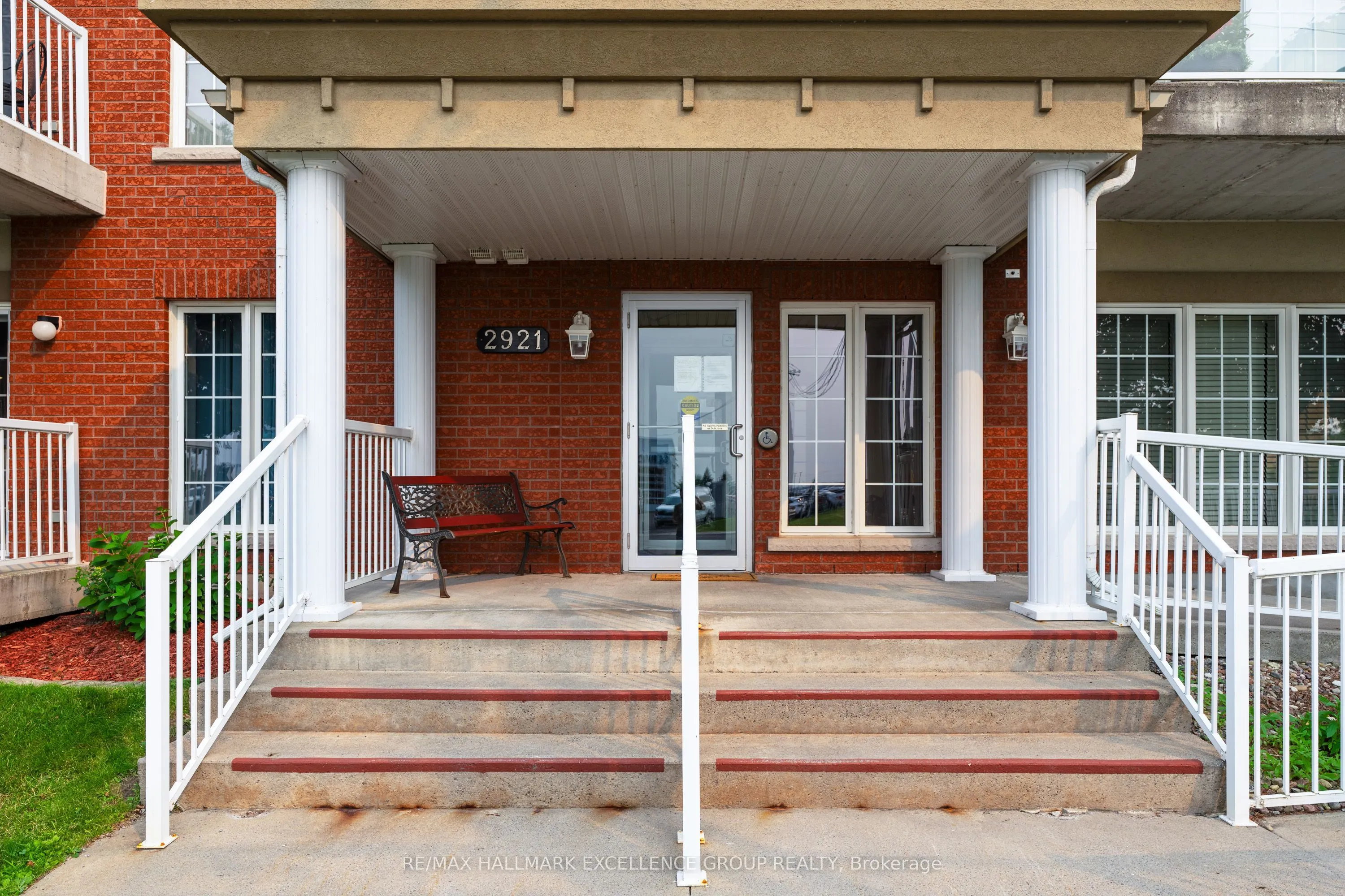 2921 Laurier Street #406