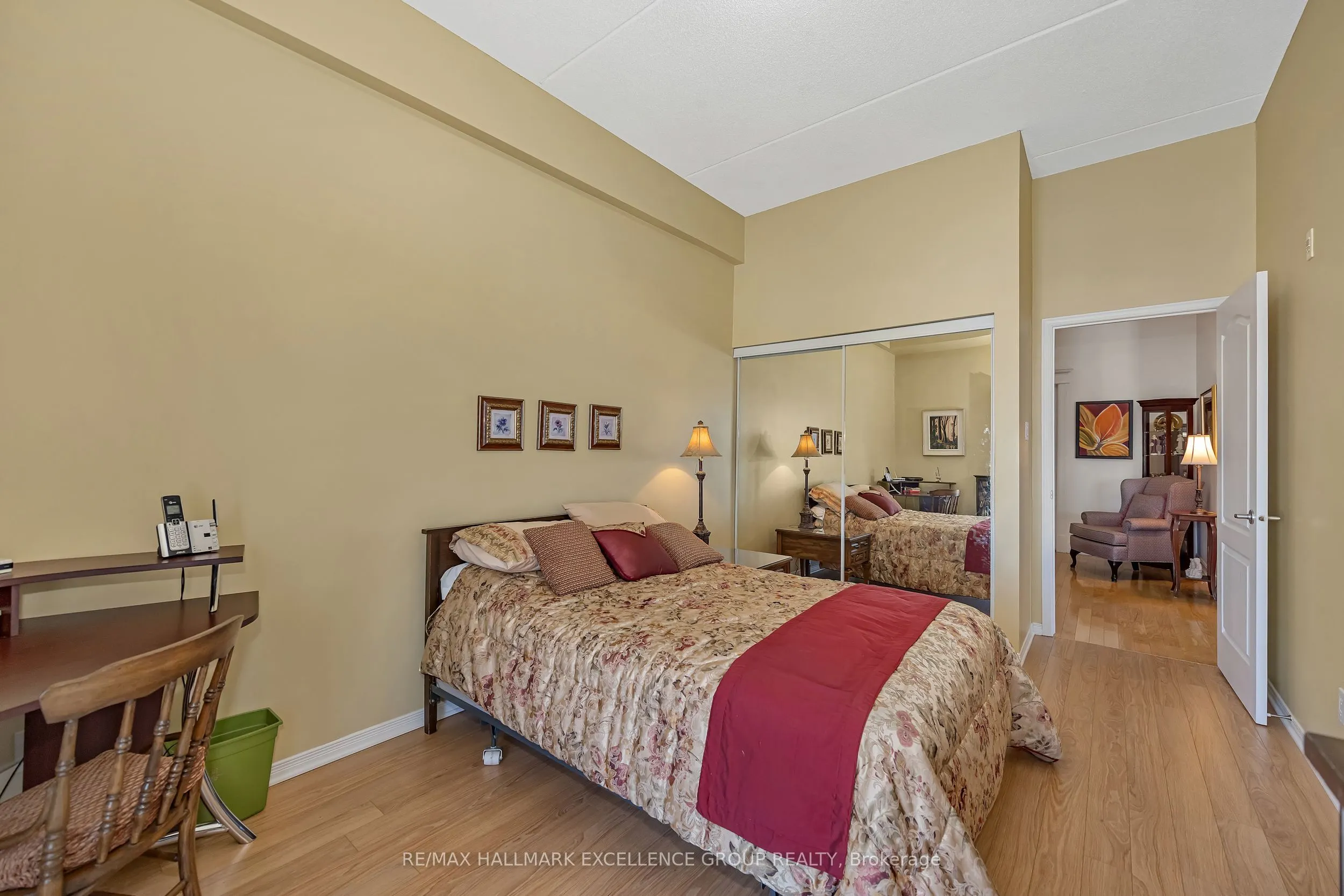 2921 Laurier Street #406