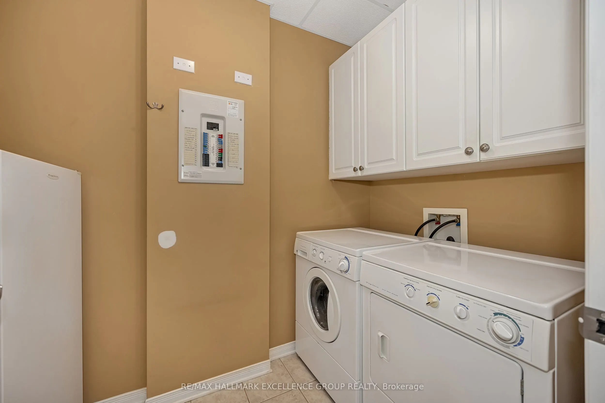 2921 Laurier Street #406