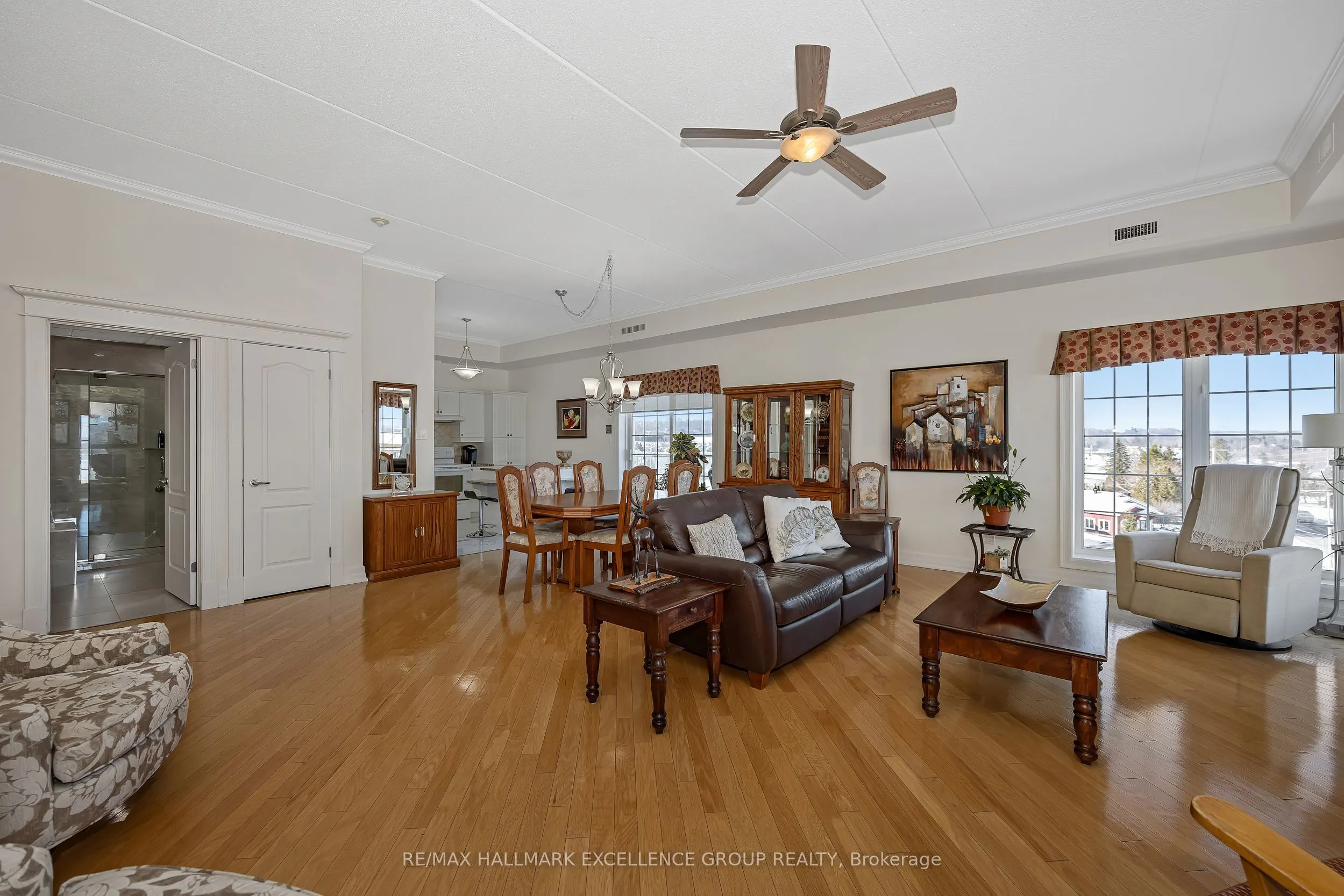 2921 Laurier Street #406