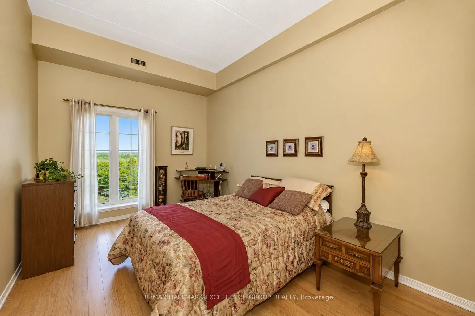 2921 Laurier Street #406