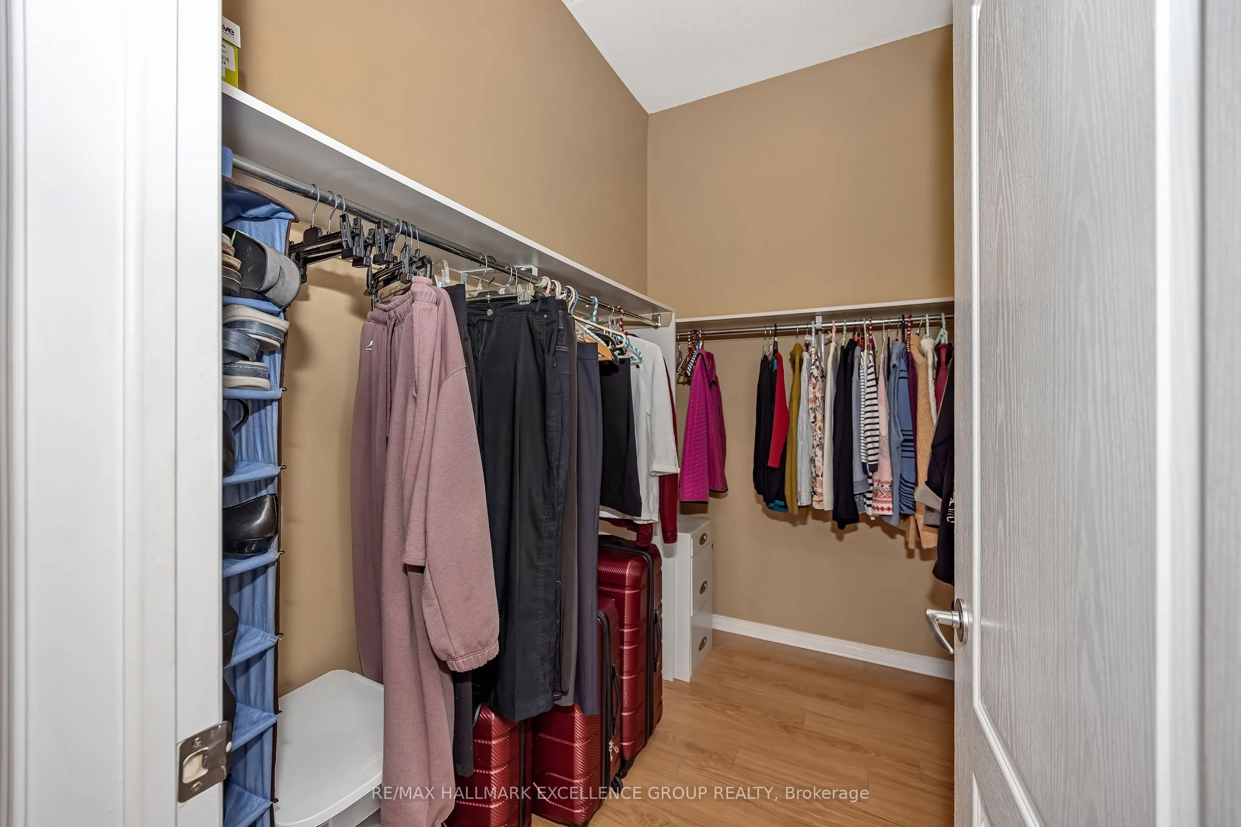 2921 Laurier Street #406