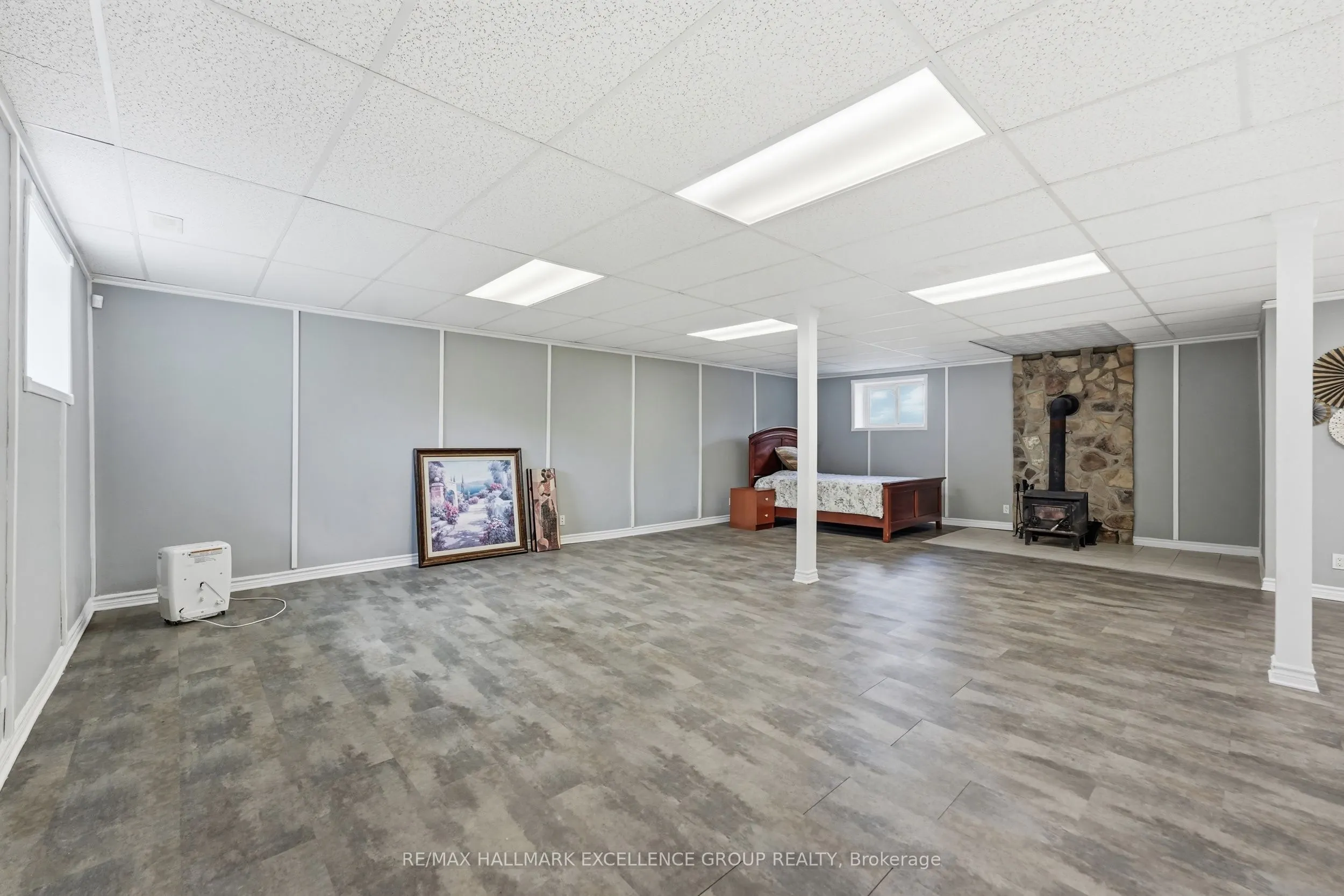 2985 Leo Lane