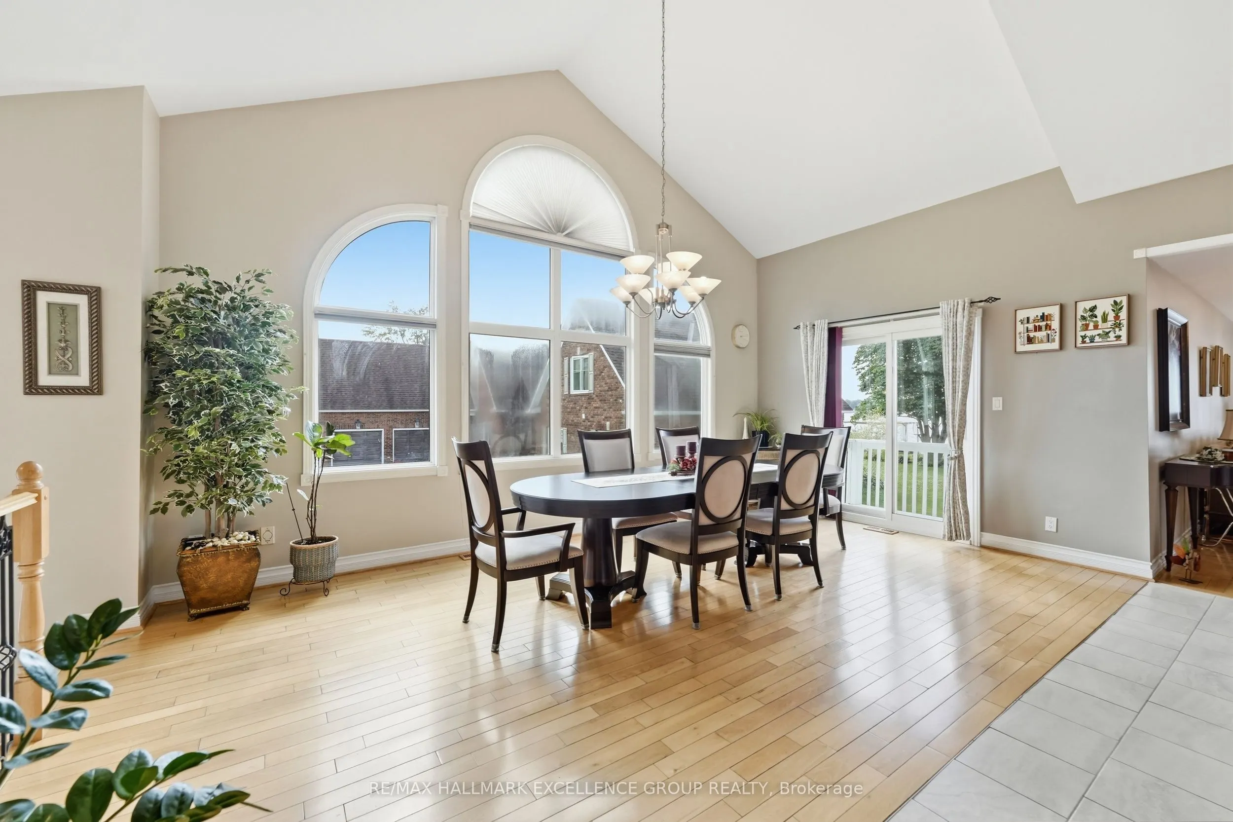 2985 Leo Lane