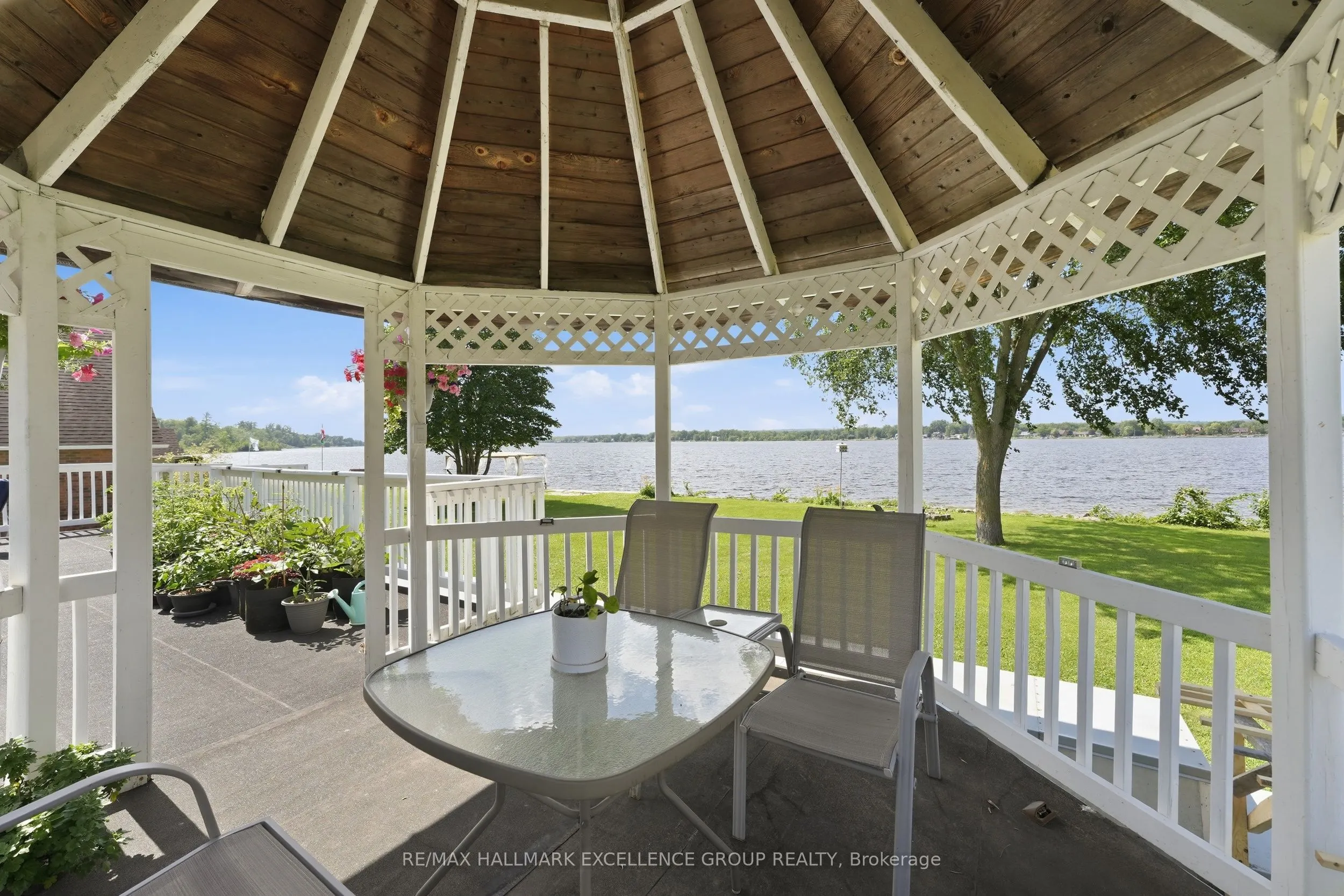 2985 Leo Lane