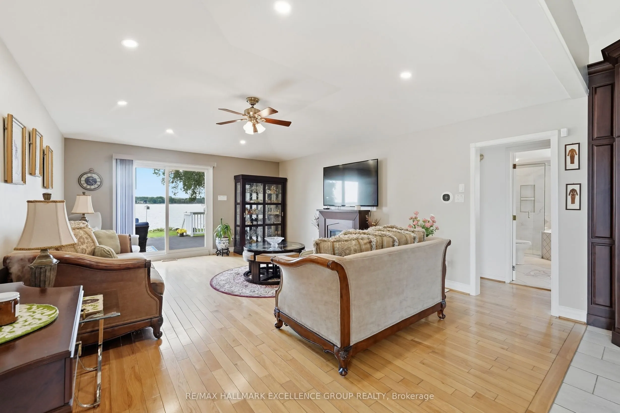 2985 Leo Lane