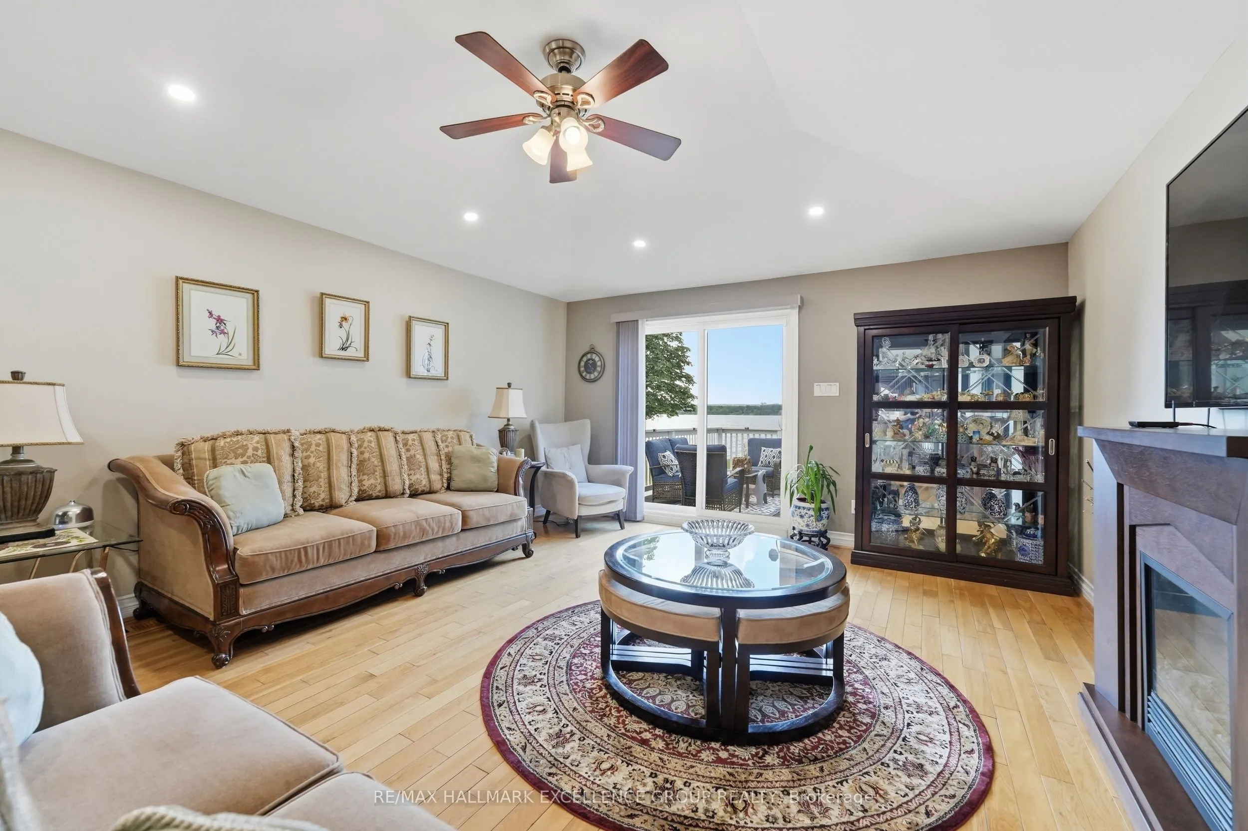 2985 Leo Lane
