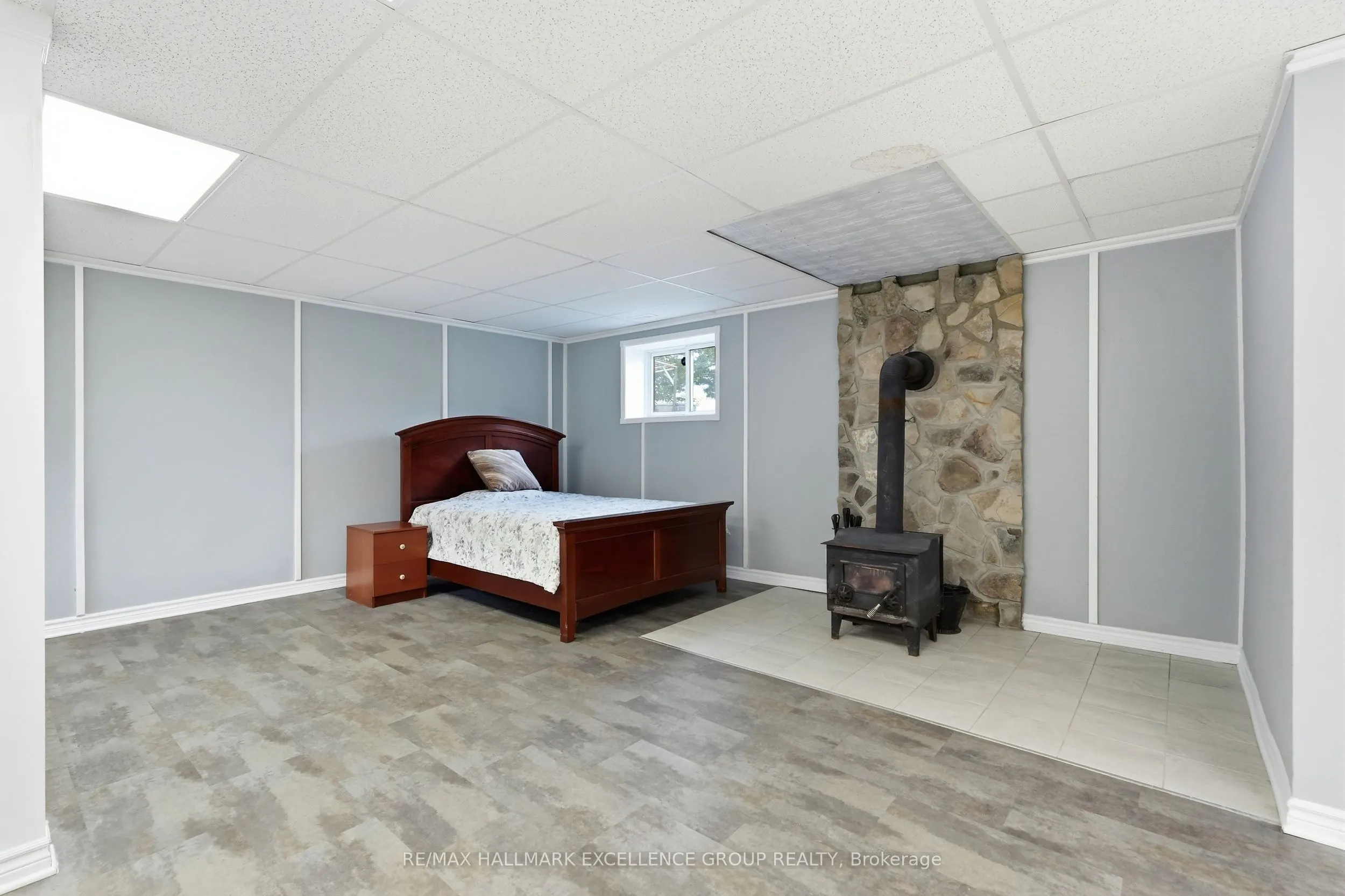 2985 Leo Lane